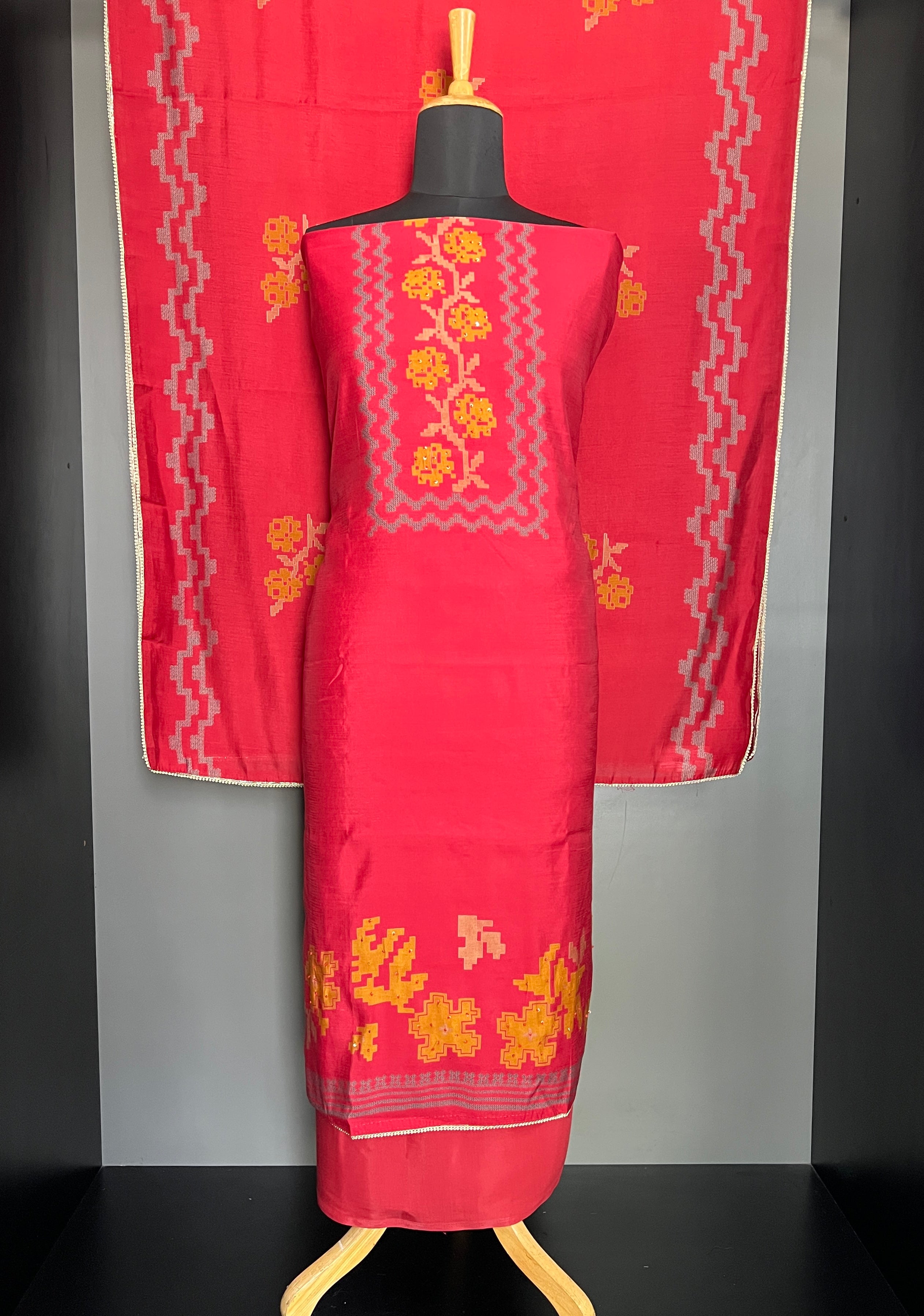 Geometric Pattern Floral Printed Cotton Blend Salwar Set | SW2464