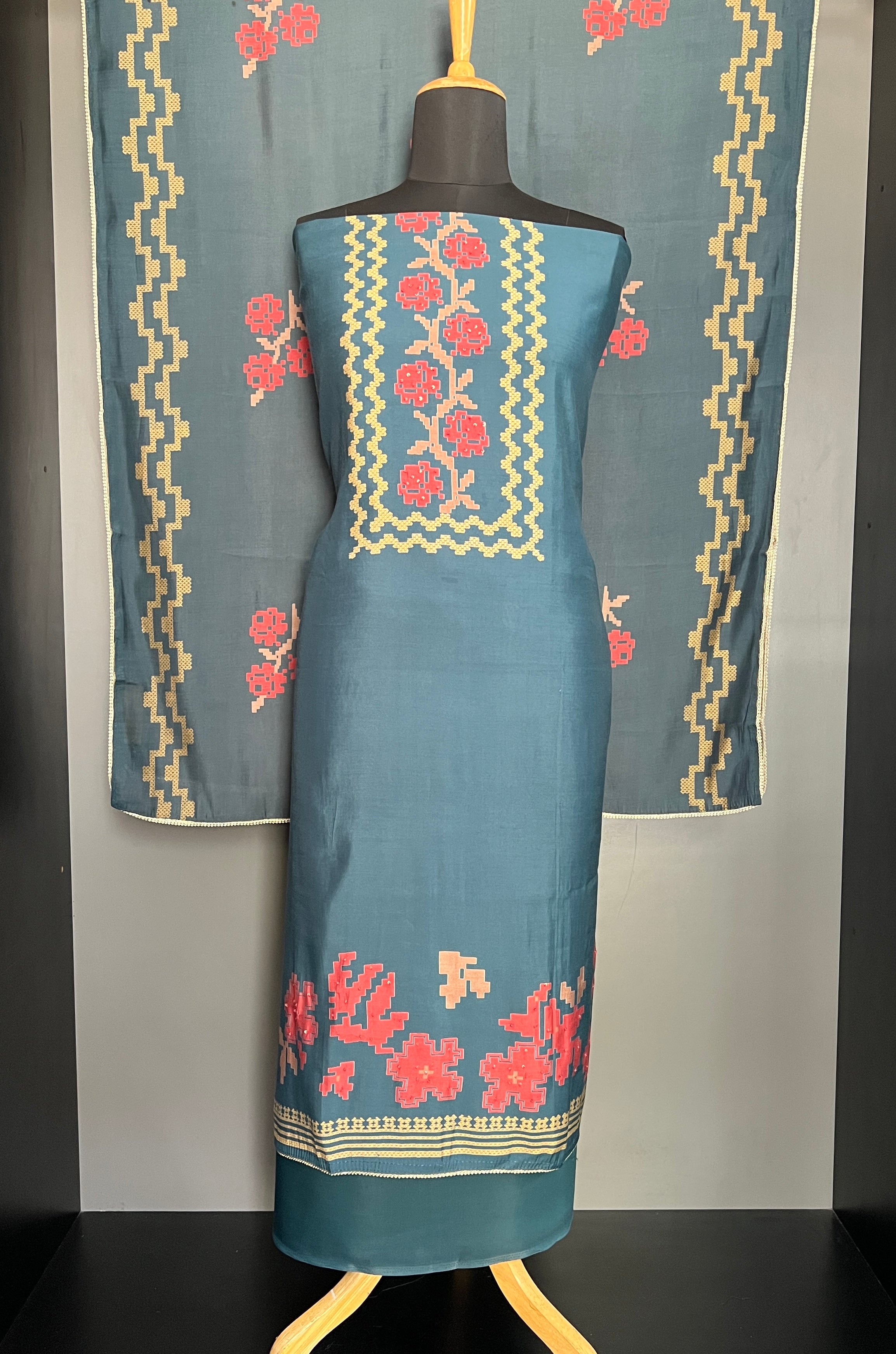 Geometric Pattern Floral Printed Cotton Blend Salwar Set | SW2462