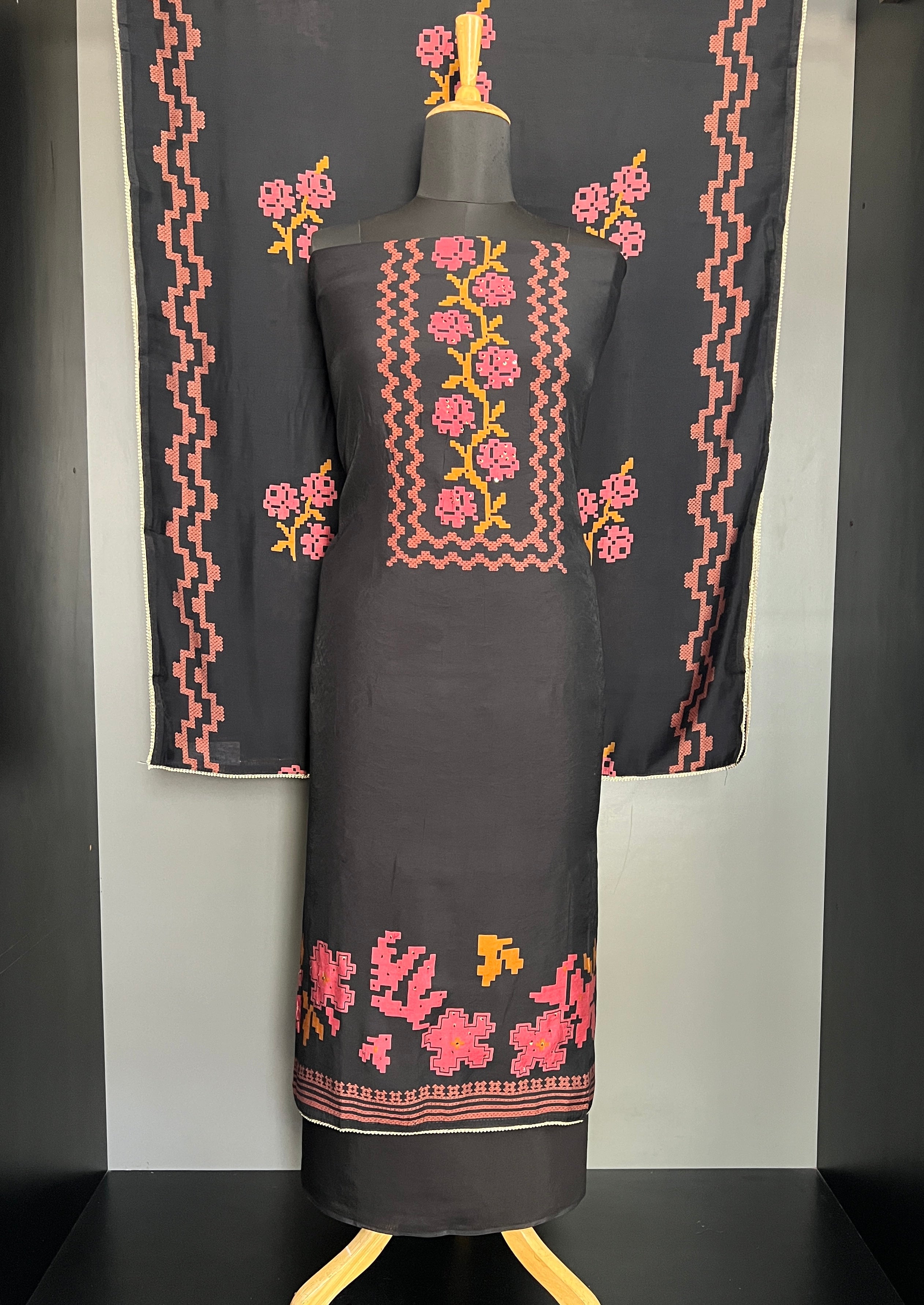 Geometric Pattern Floral Printed Cotton Blend Salwar Set | SW2463
