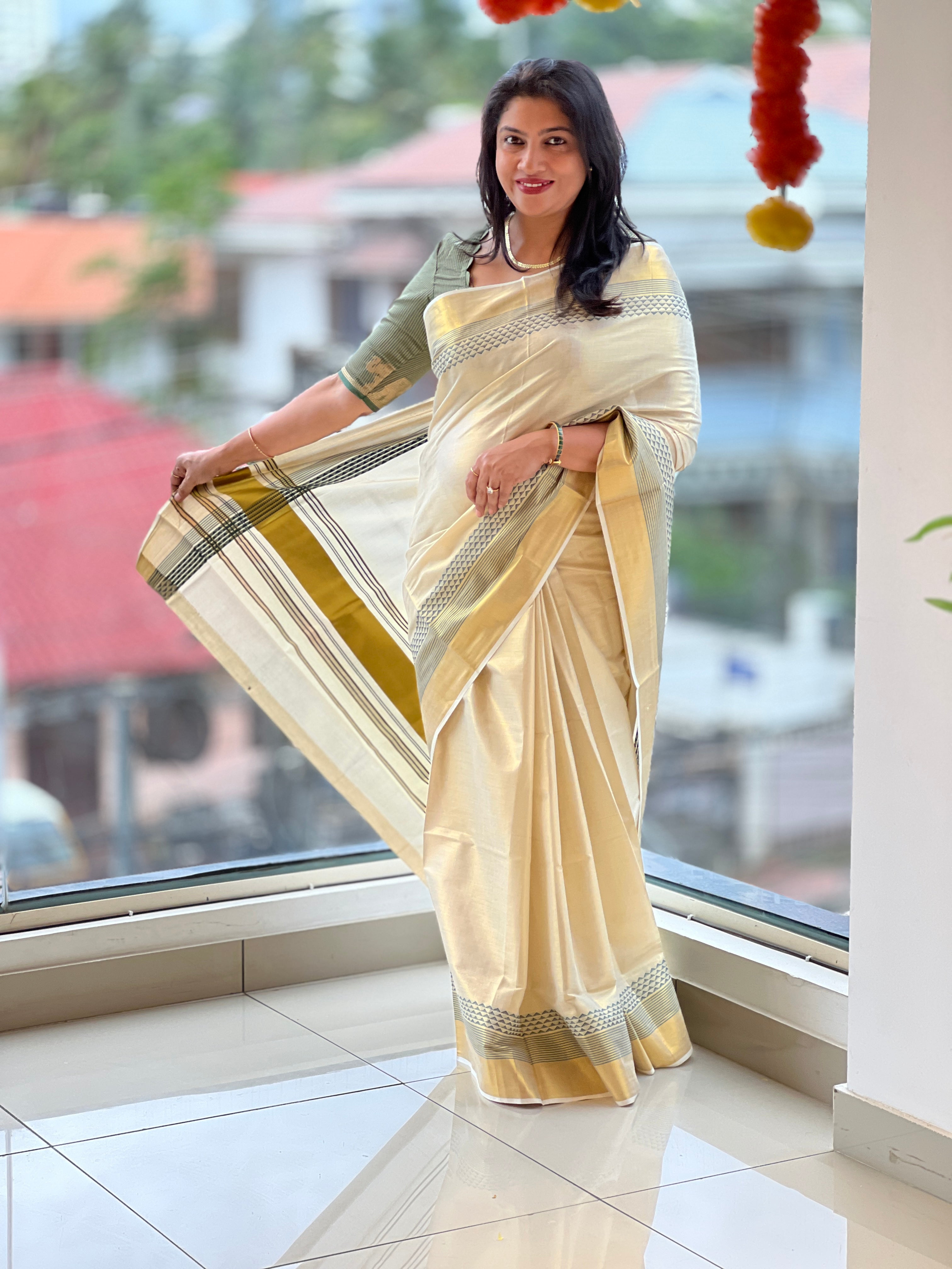 Traditional Temple Woven Kerala Cotton Saree | RLF112