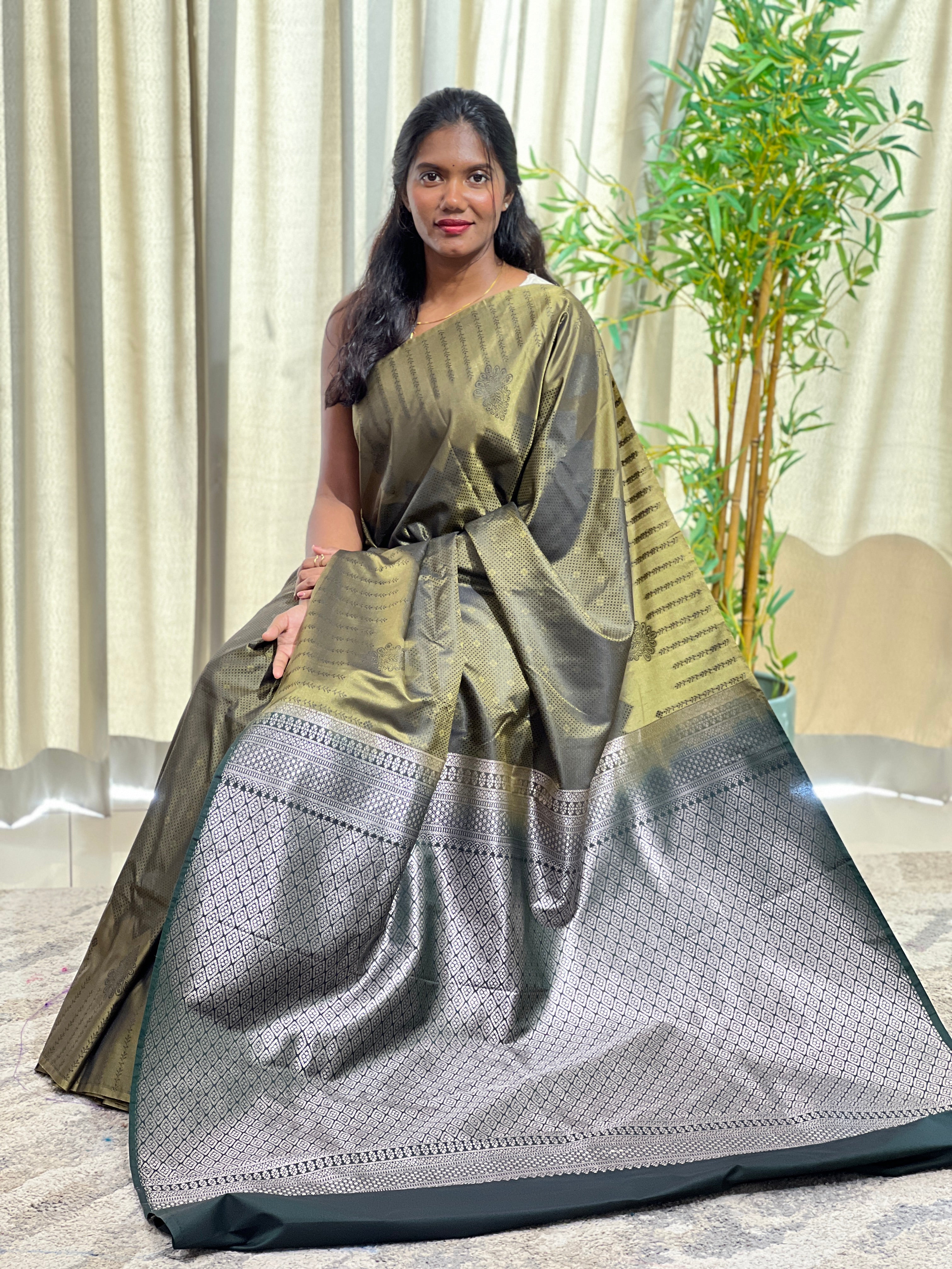 Line Weaved Pattern Soft Silk Saree | RVS275