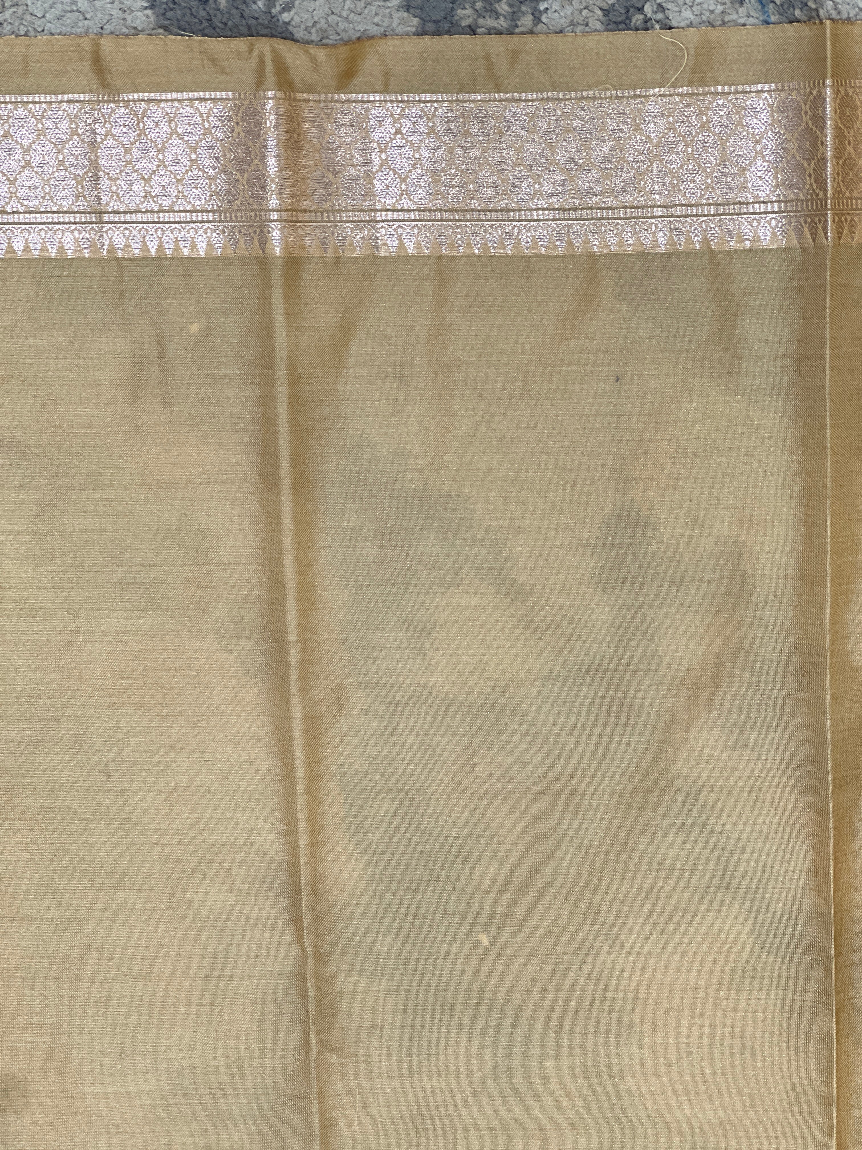 Check Patterned Soft Silk Saree | RVS309
