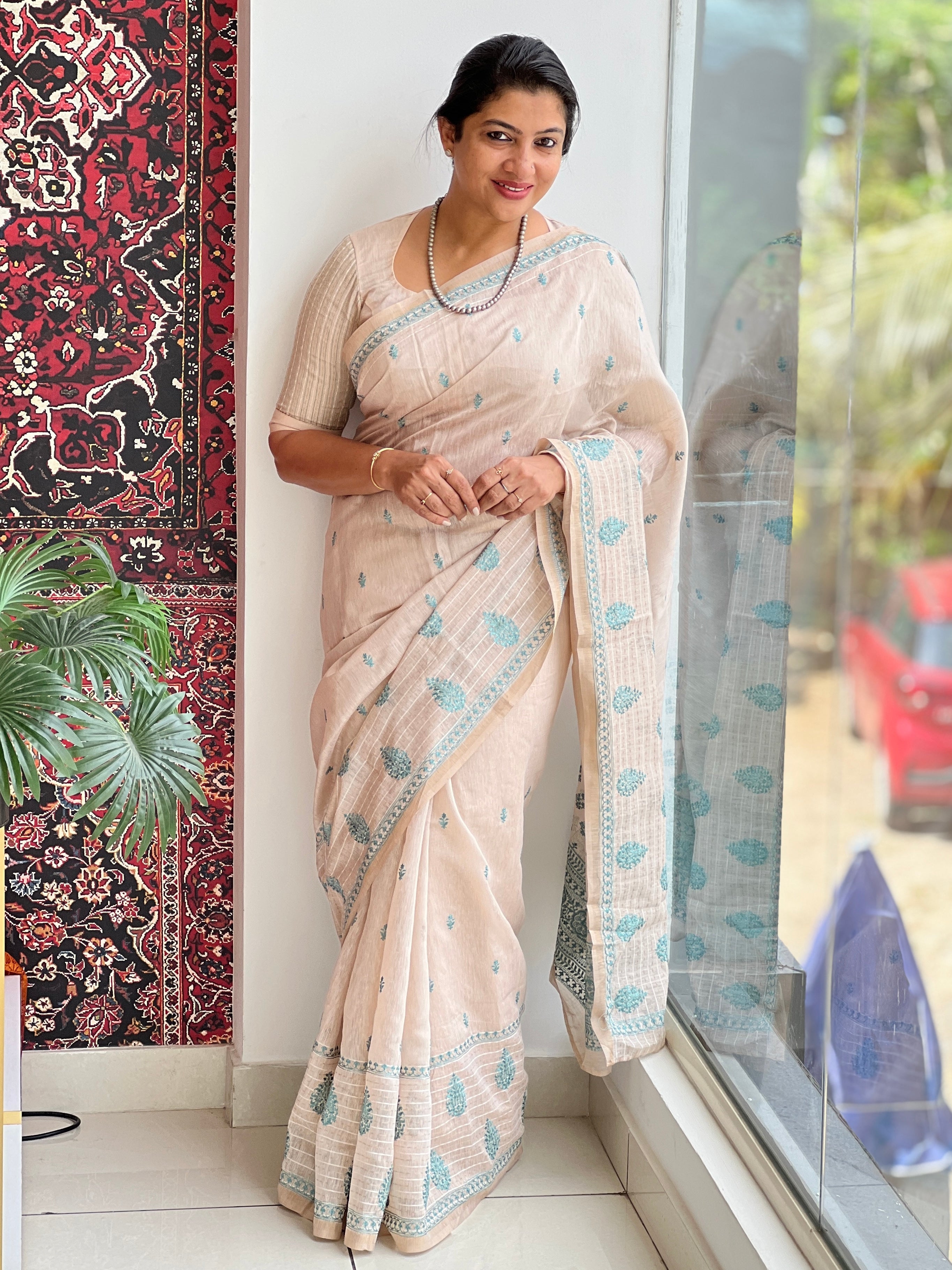 Computerized Embroidery Detailed Linen Saree | SSN300