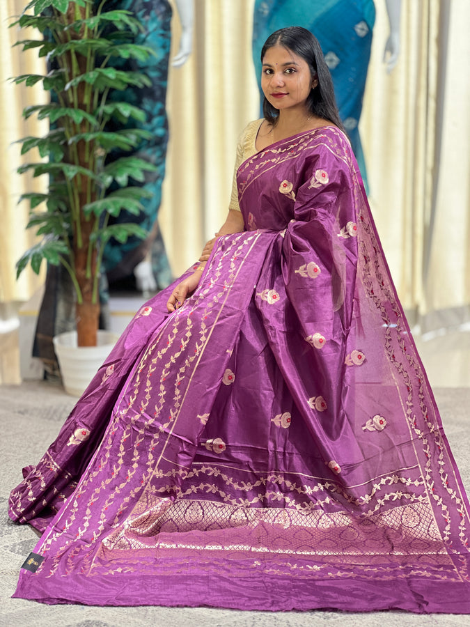 Floral Zari Woven Banarasi Silk Saree | NN332
