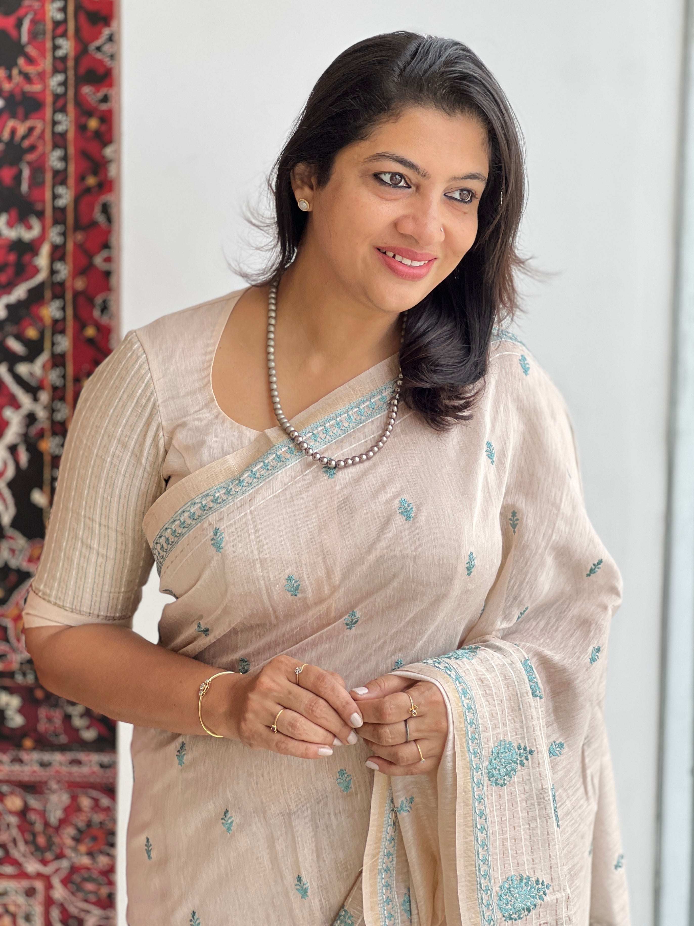 Computerized Embroidery Detailed Linen Saree | SSN300