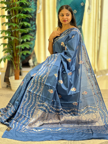 Floral Zari Woven Banarasi Silk Saree  | NN334