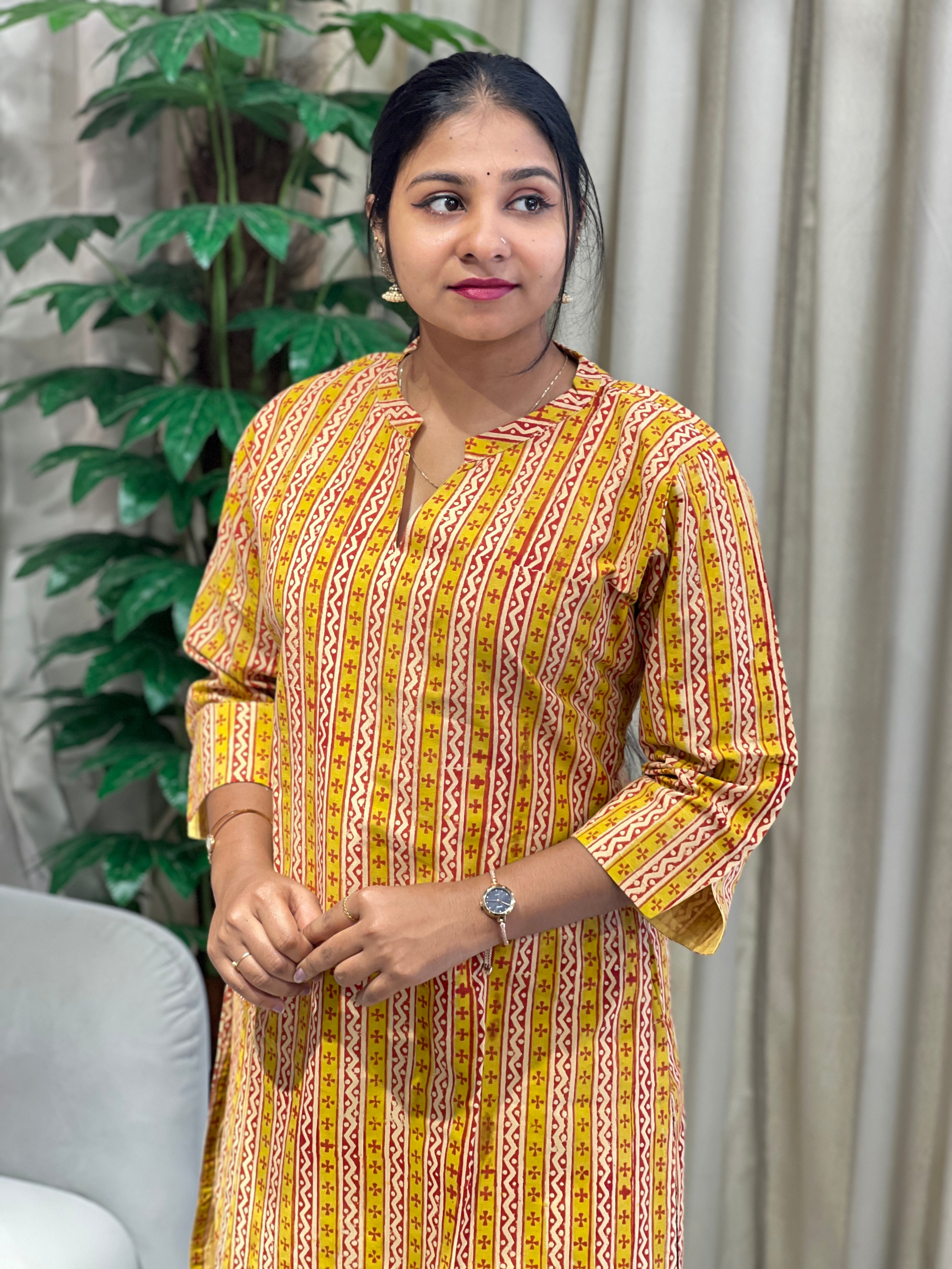 Stripes With Zigzag Printed Cotton Kurta | RMLA241