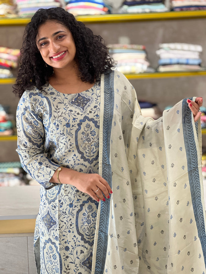 Floral Patterned Tissue Kurta Set | FW171