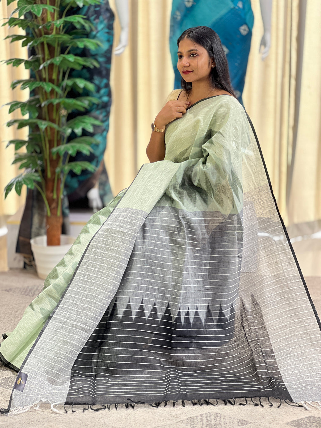 Ikat Inspired Linen Saree | DLS330