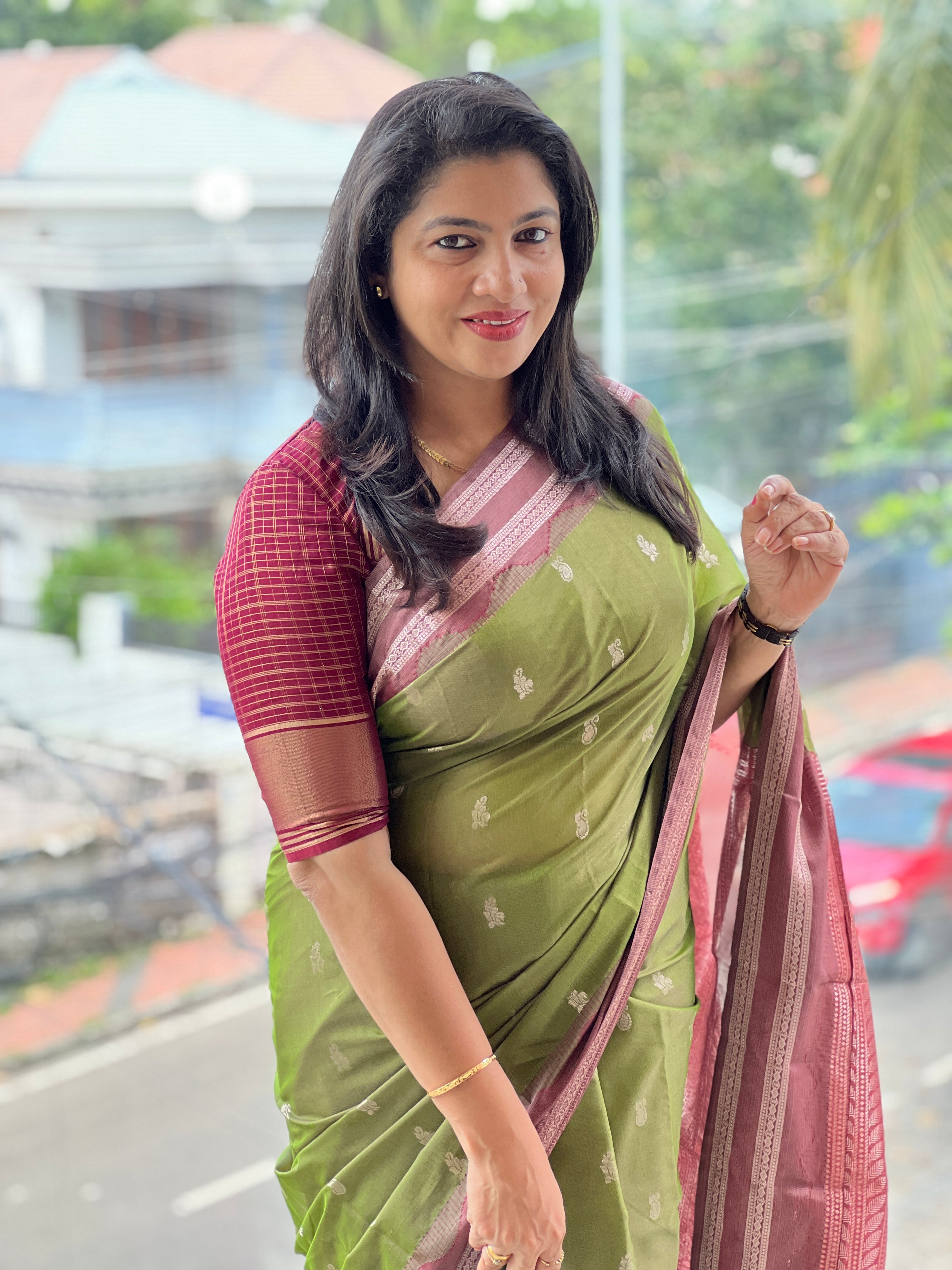 Zari Weaved Silk Cotton Saree | JAT110