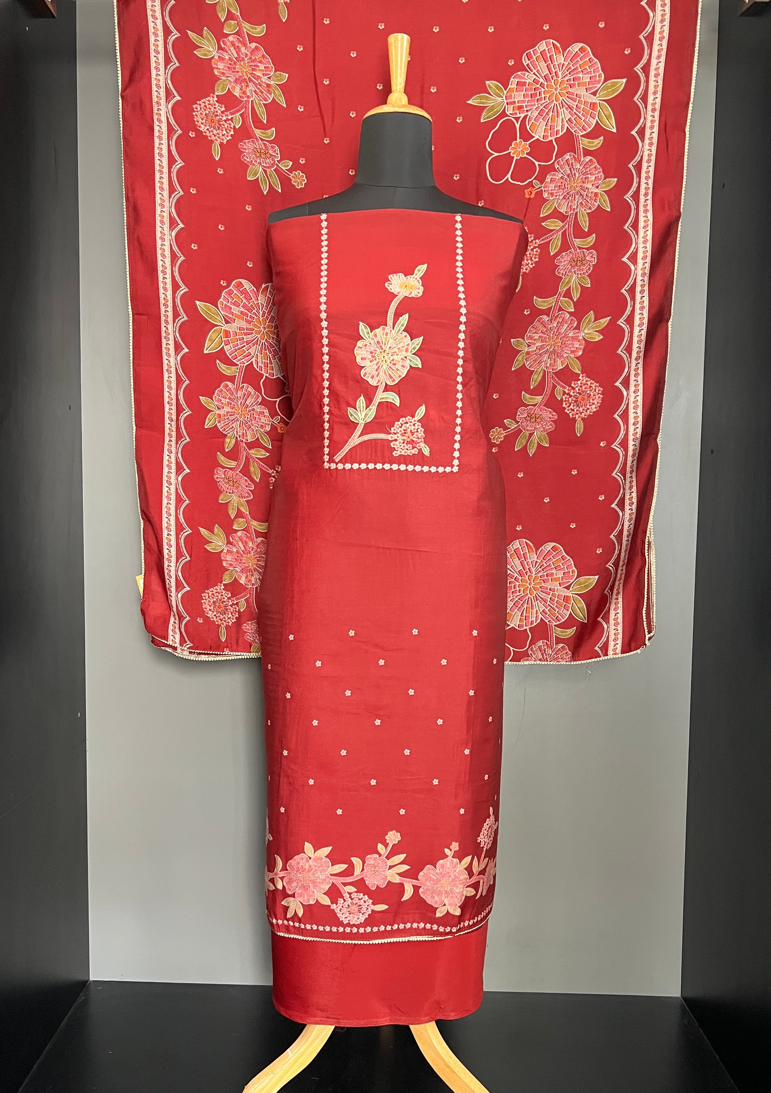 Floral Mechine Embroidery Mul Chanderi Salwar Set | SW2467
