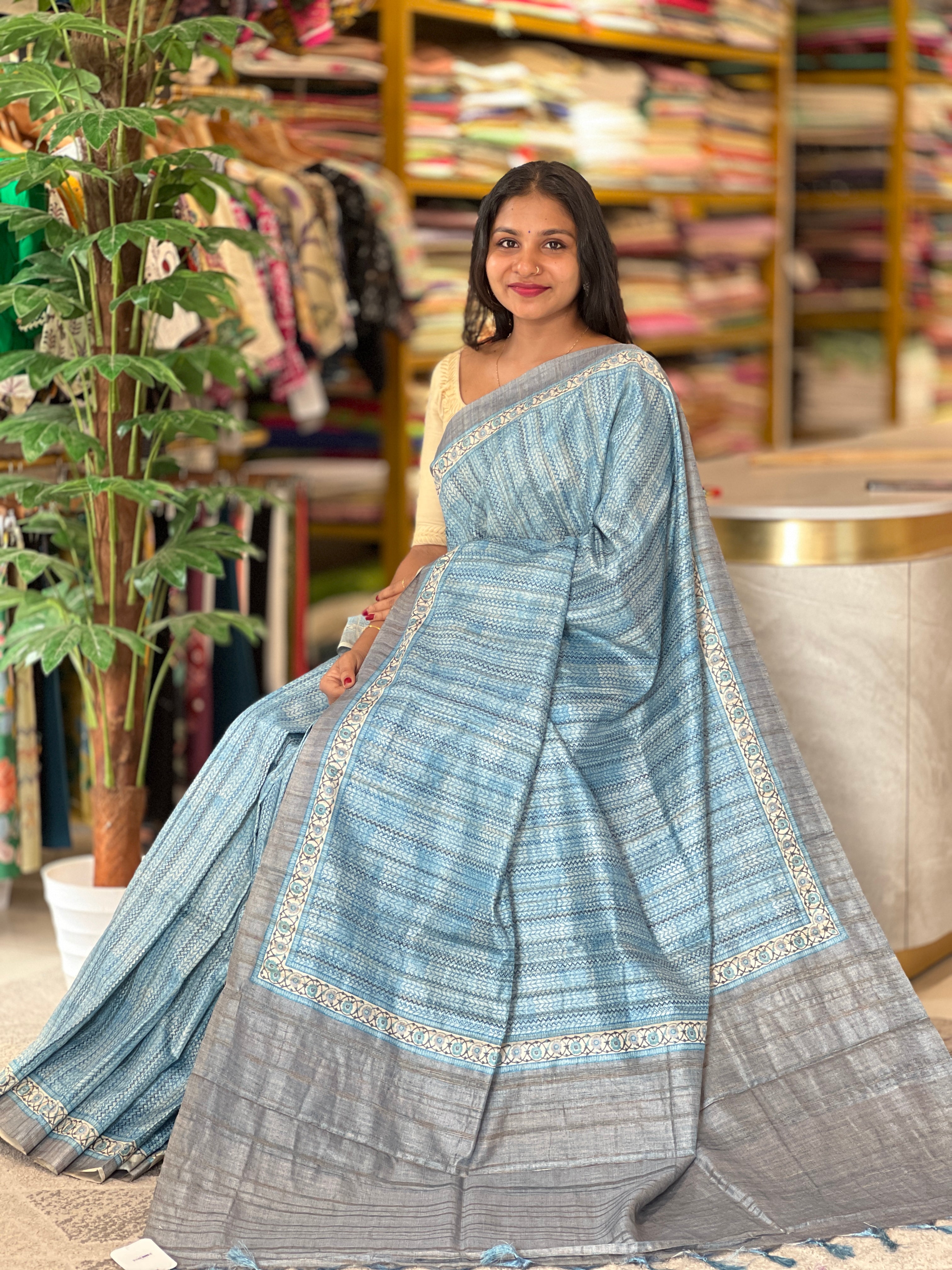 Zigzag Pattern Tussar Finish Saree | KSD230