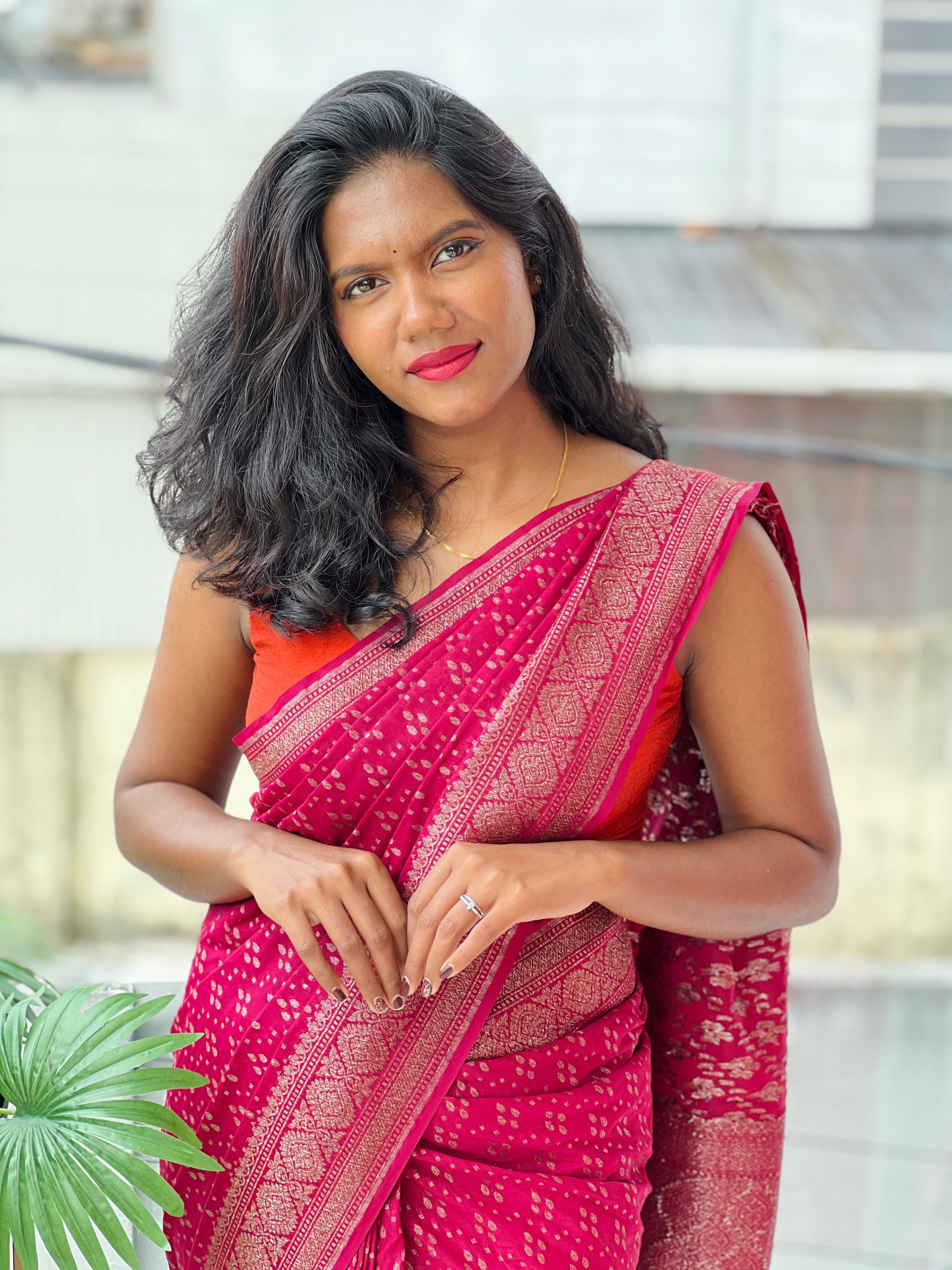 Zari And Thread Woven Georgette Banarasi Saree | YNG1064