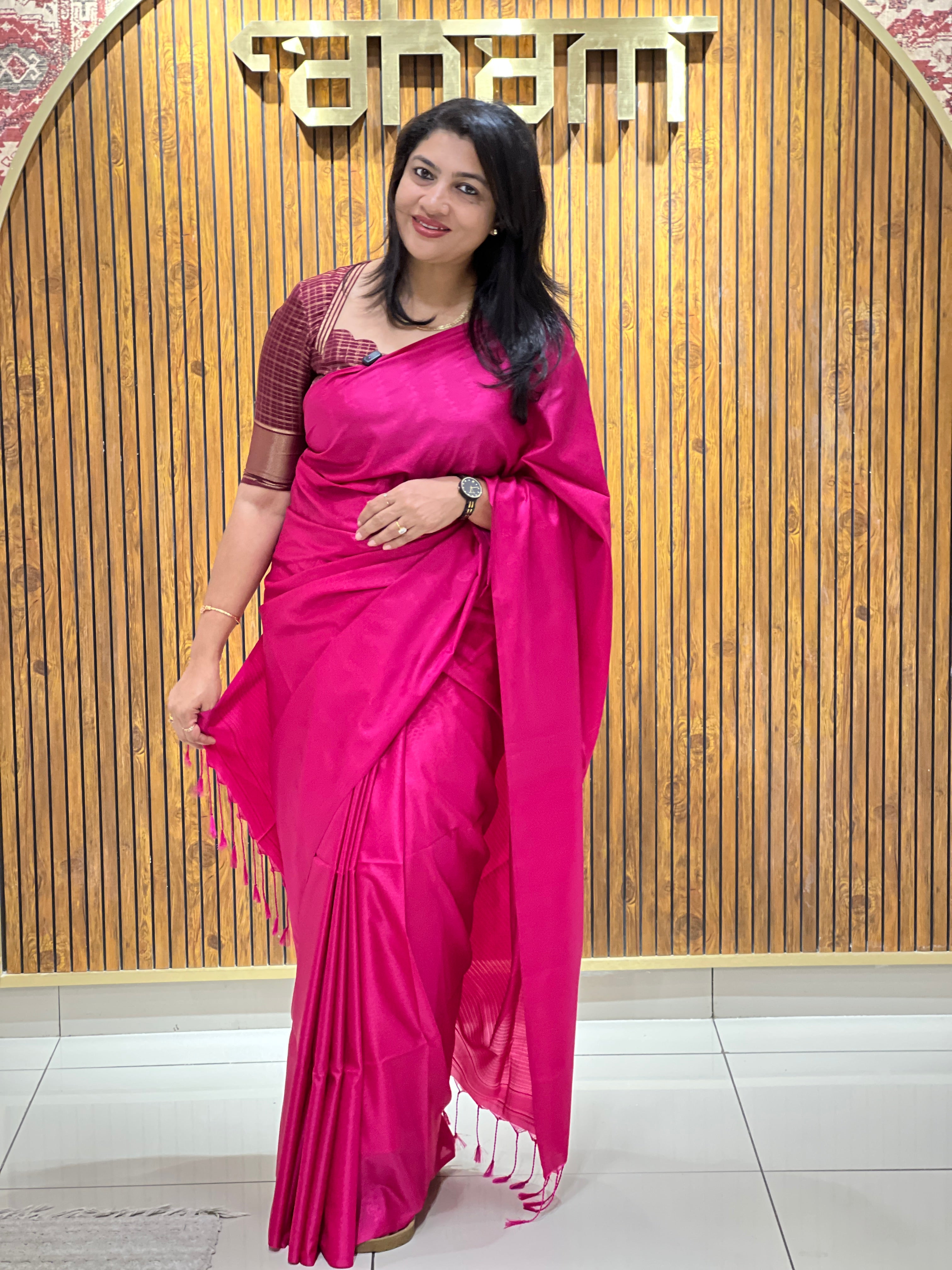 Embossed Weaved Pattern Semi Soft Silk Saree | RTD134