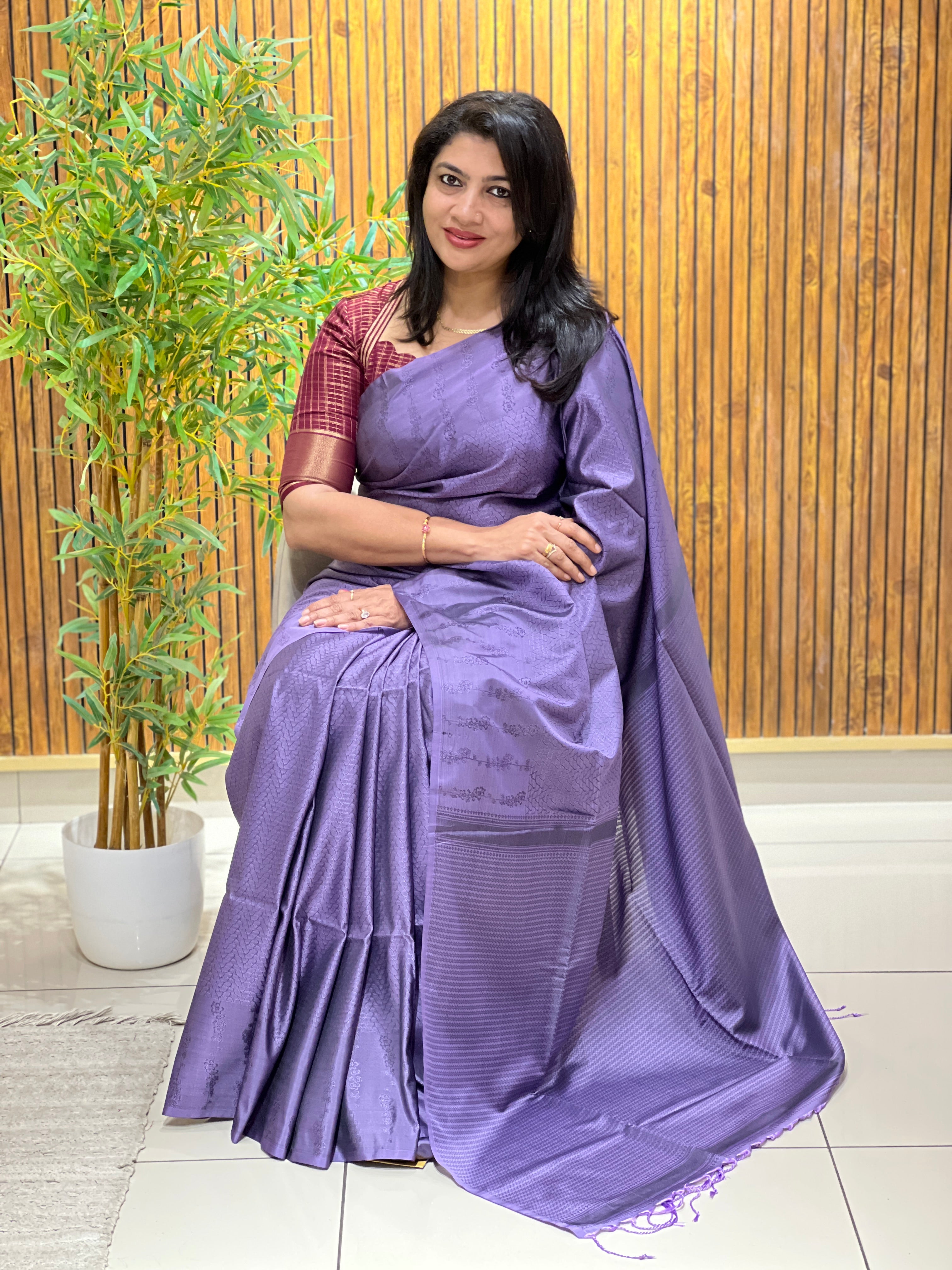 Embossed Weaved Pattern Semi Soft Silk Saree | RTD130