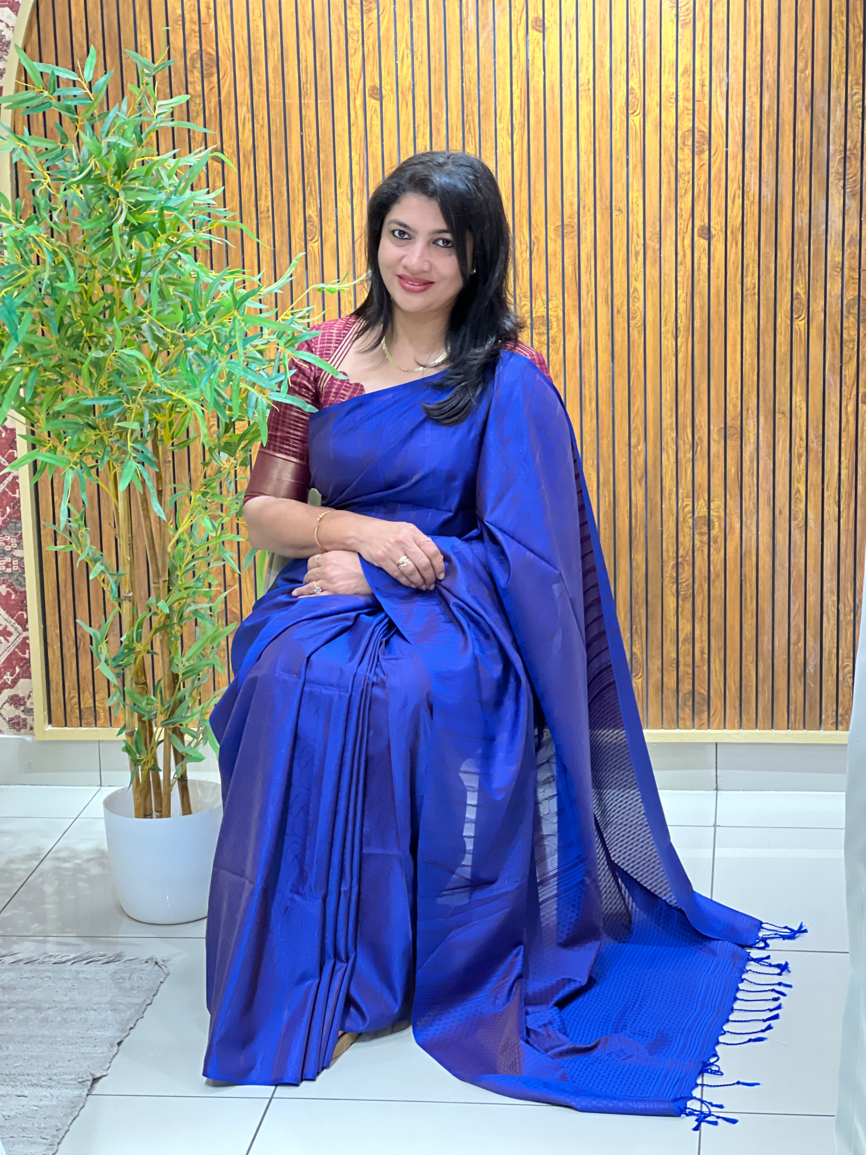 Embossed Weaved Pattern Semi Soft Silk Saree| RTD116