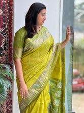 Check Patterned Semi Silk Saree | SSN245