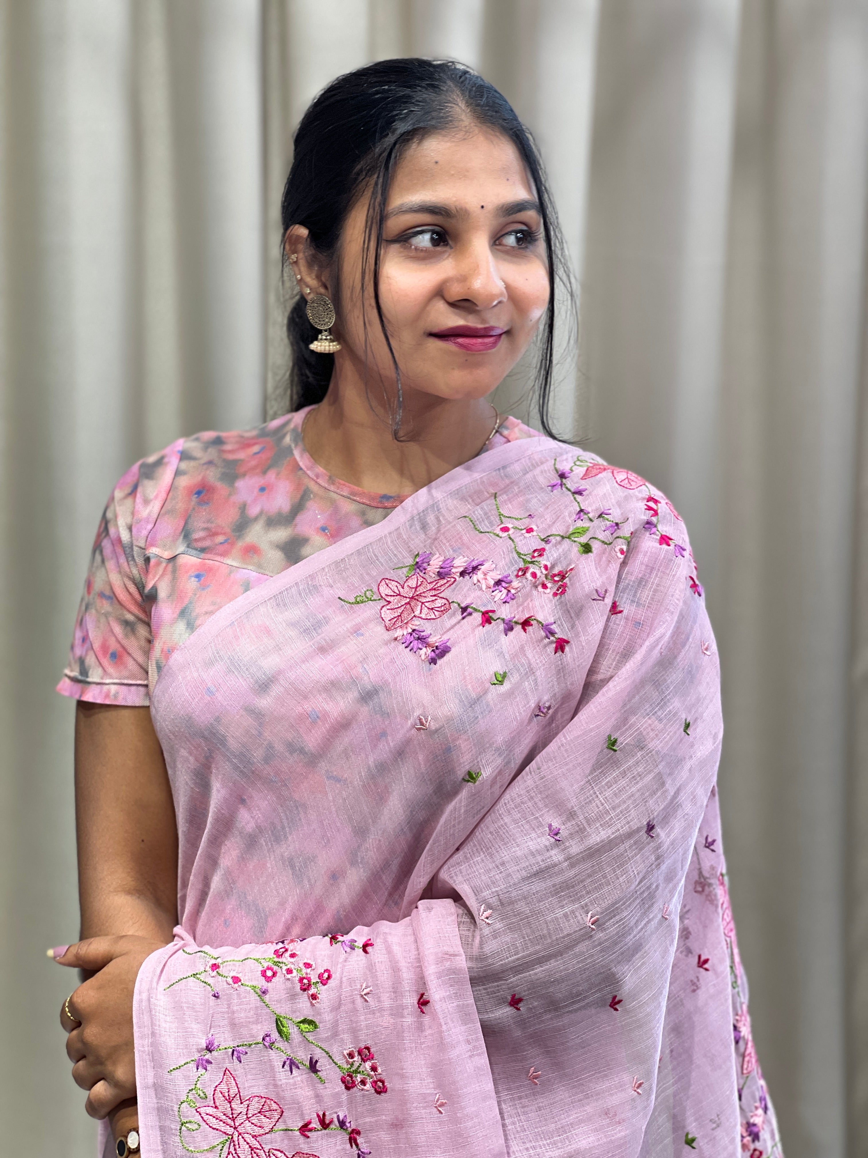 Floral Machine Embroidery Detailed Linen Cotton Saree | RP785