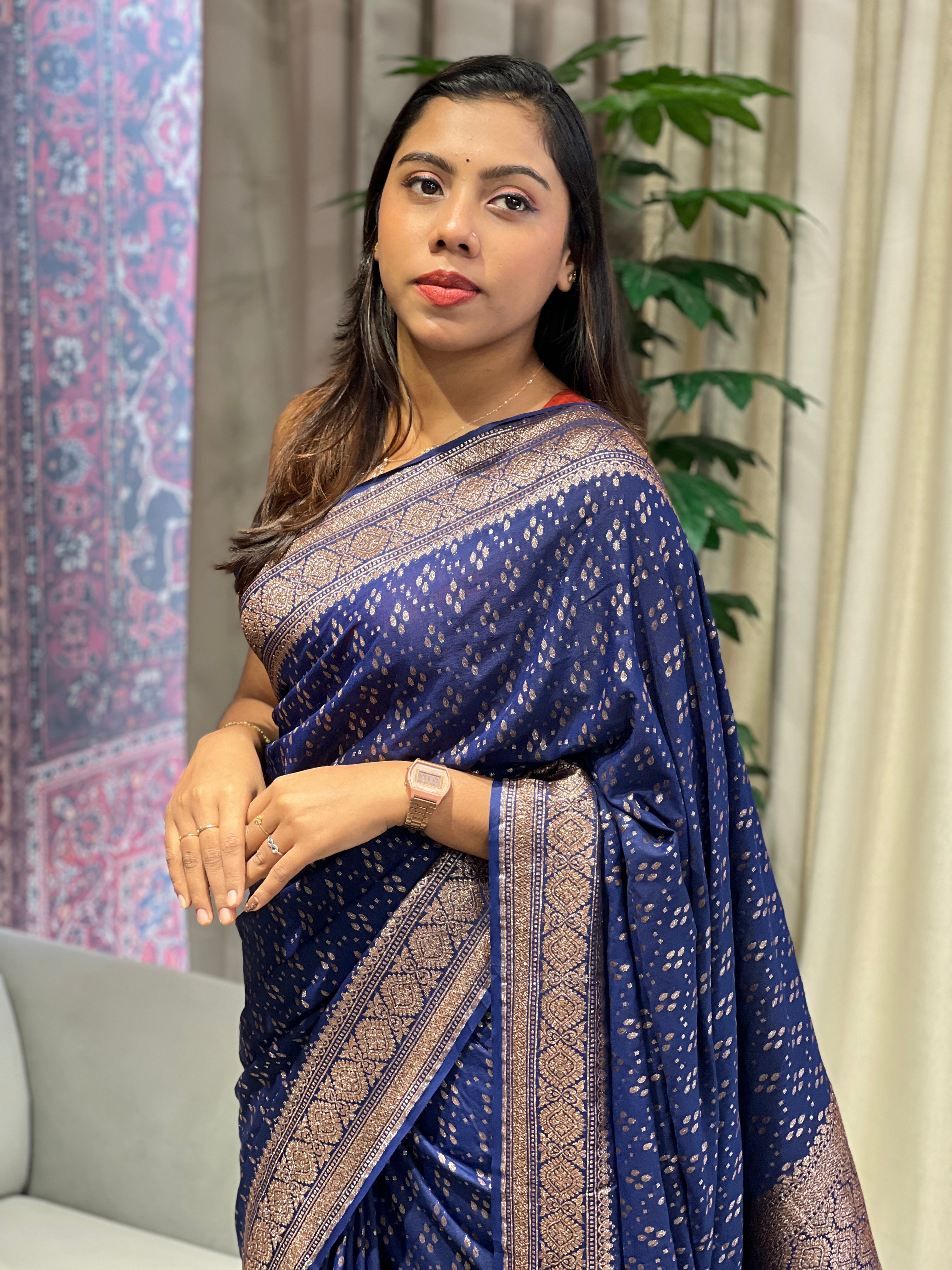 Zari And Thread Woven Georgette Banarasi Saree | YNG1058