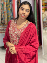 Zardosi & Cut Beads Embroidery Detailed Chanderi Kurta Set | KIA118