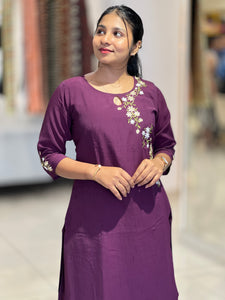 Embroidery Detailed Georgette Blend Kurta Set | MSN115