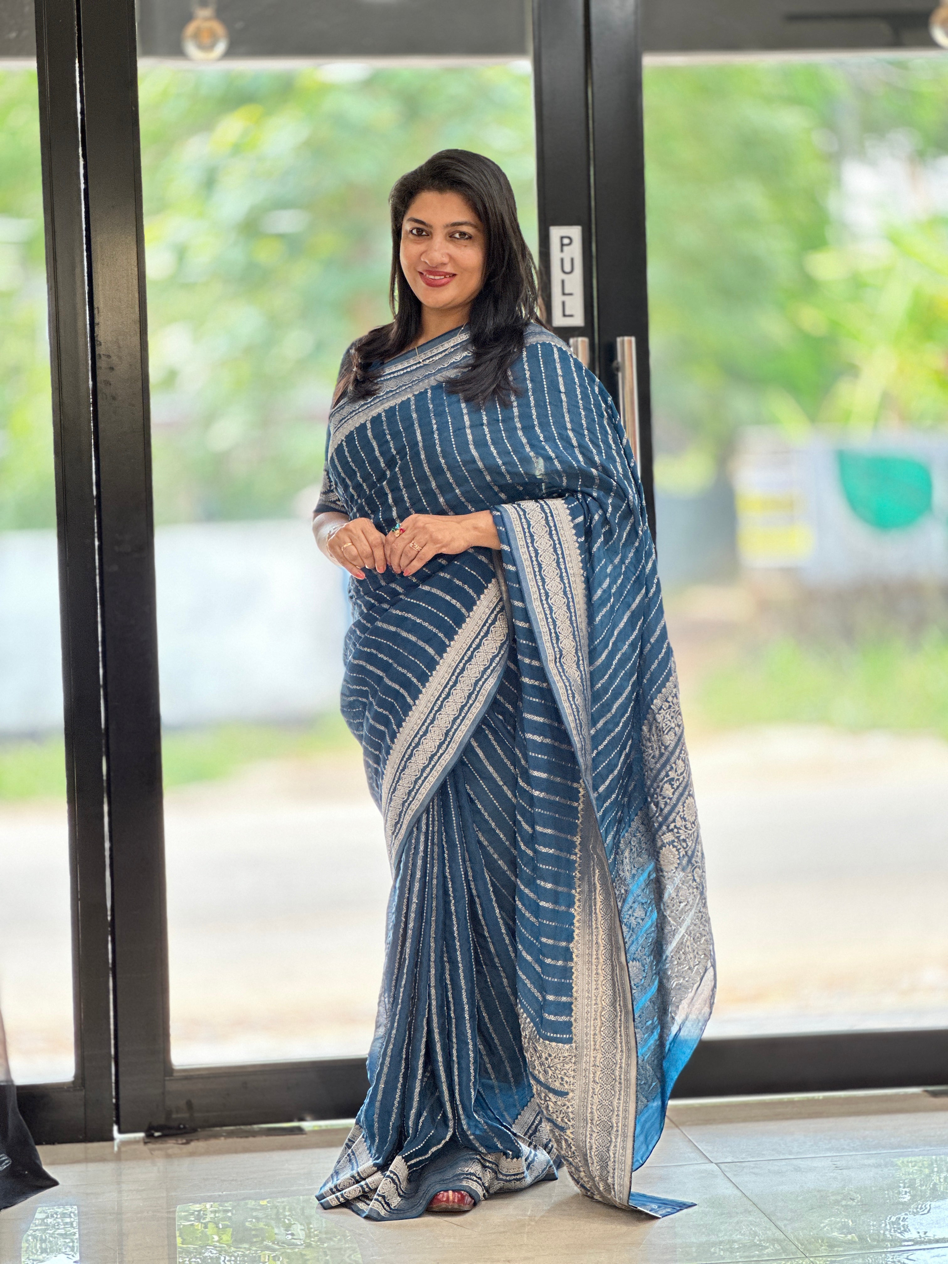 Vertical Lehar Pattern Banarasi Silk Saree | YNG1101