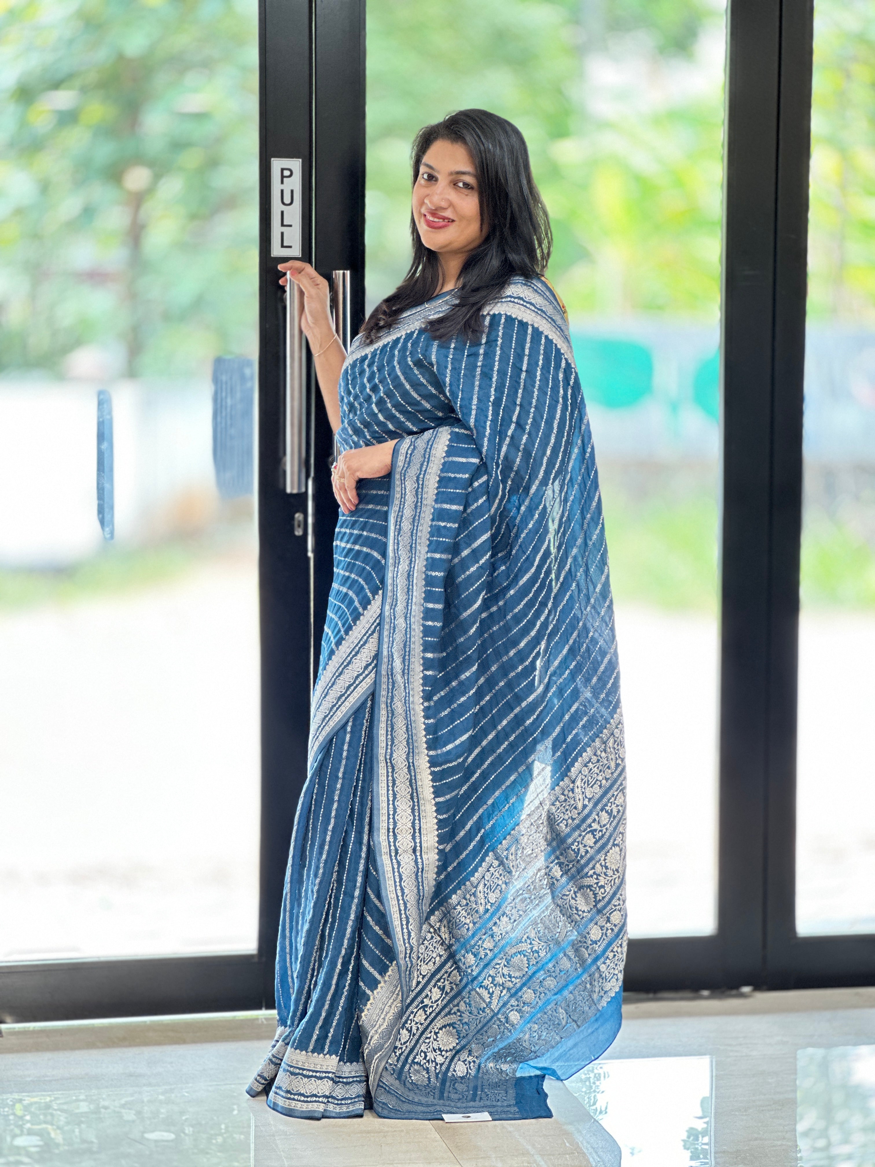 Vertical Lehar Pattern Banarasi Silk Saree | YNG1101
