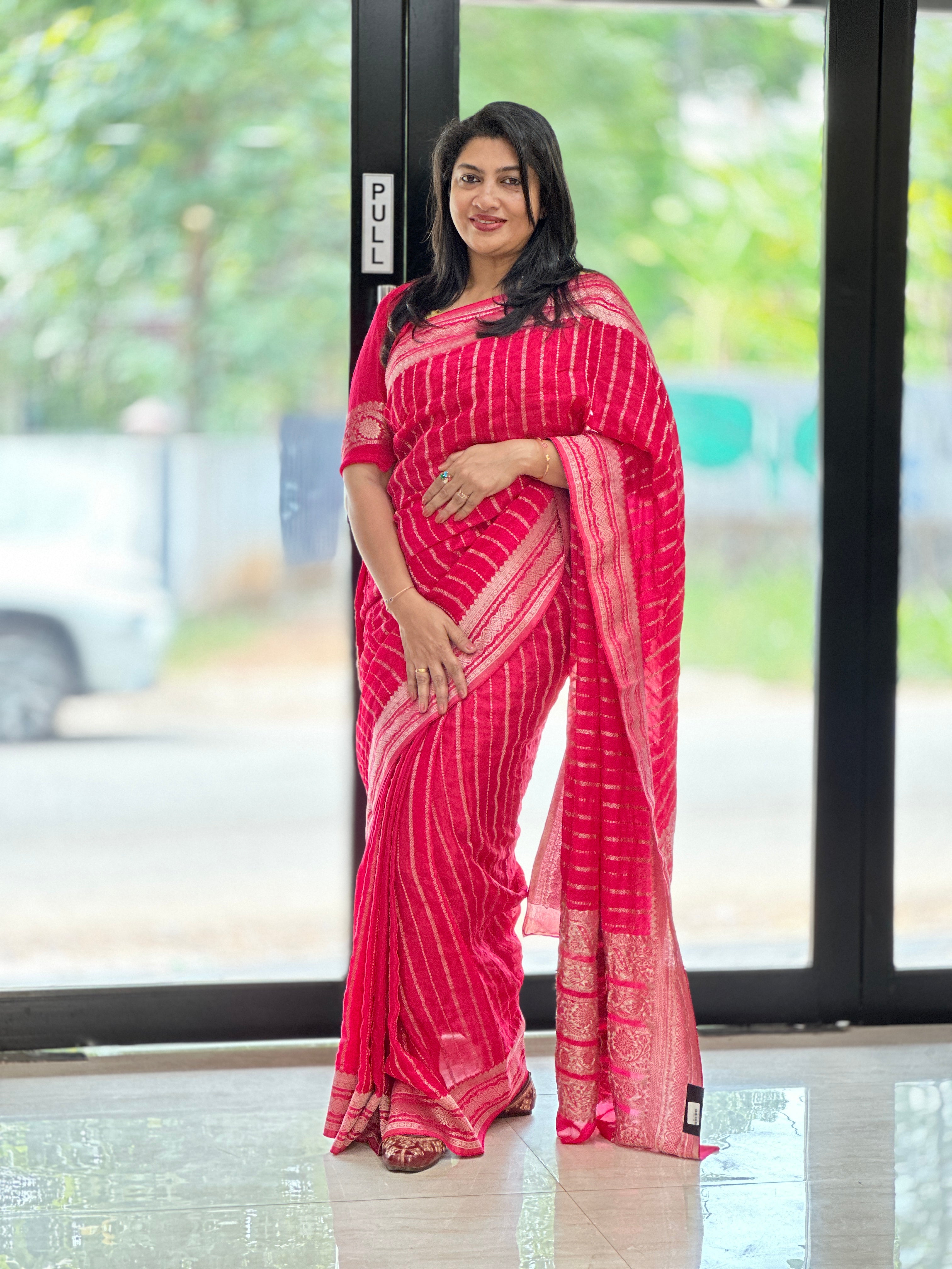 Vertical Lehar Pattern Banarasi Silk Saree | YNG1106