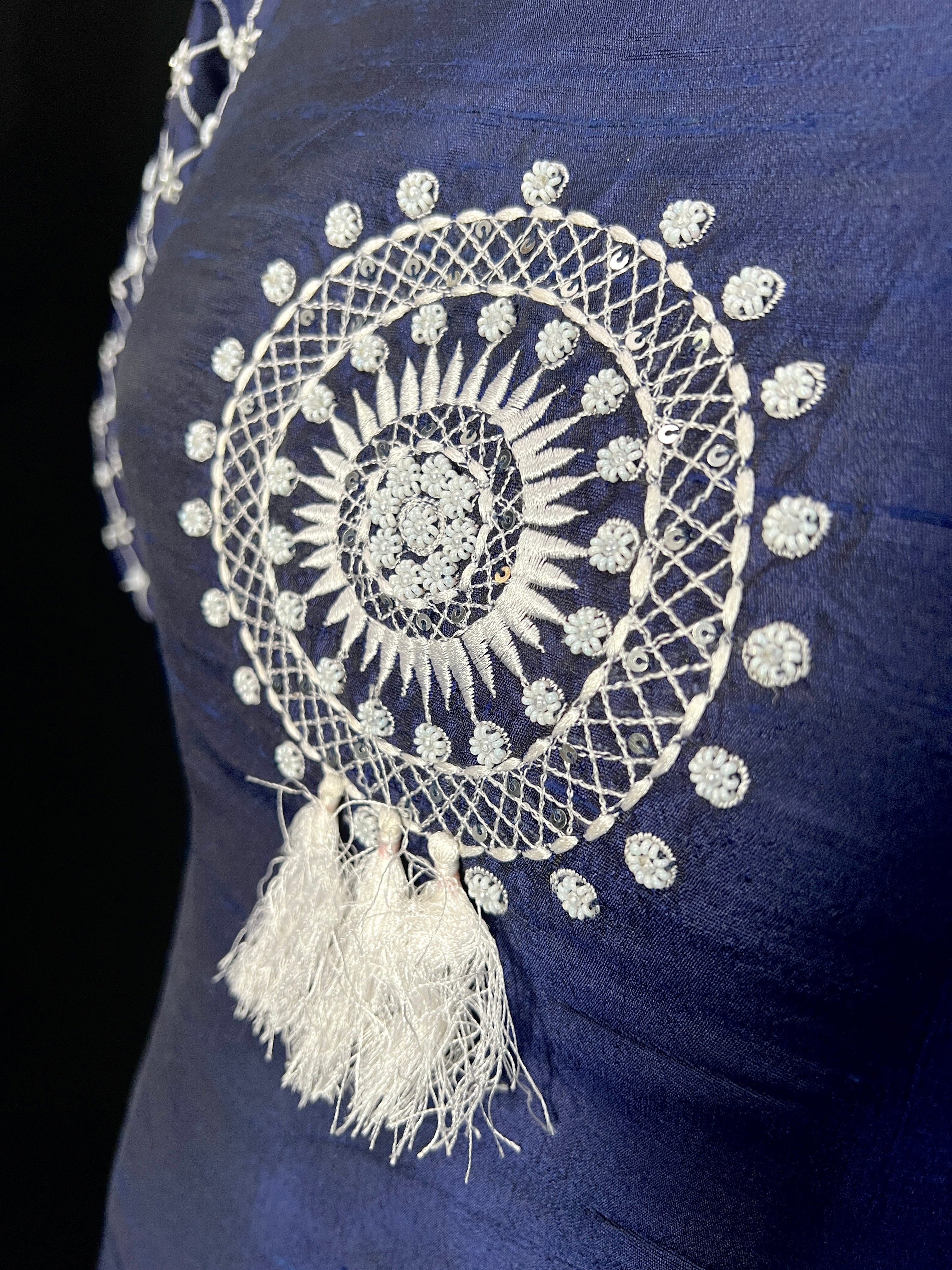 Machine Embroidery Pattern Raw Cotton Kurta | DNT535