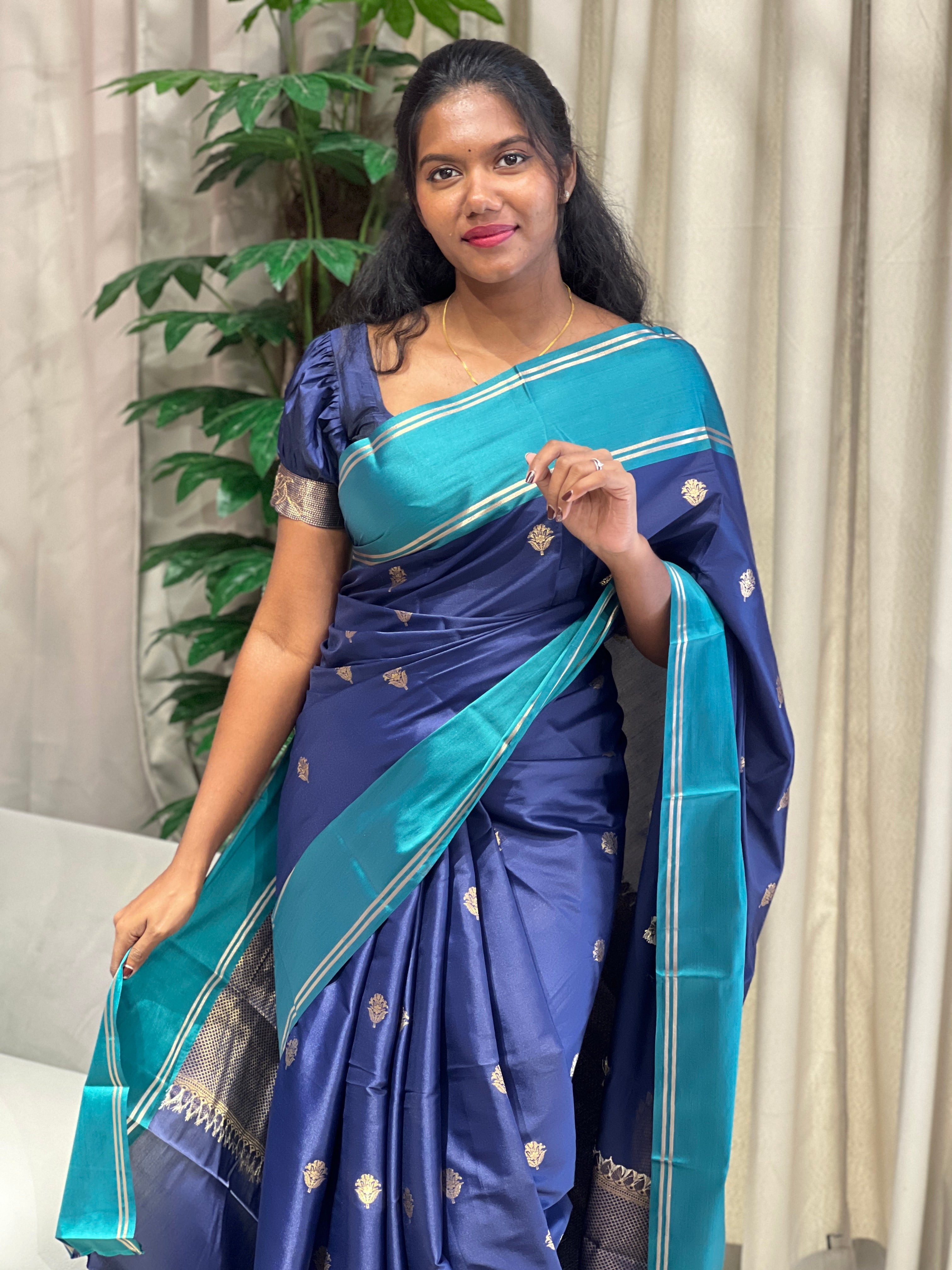 Banarasi Woven Semi Silk Saree | NN432