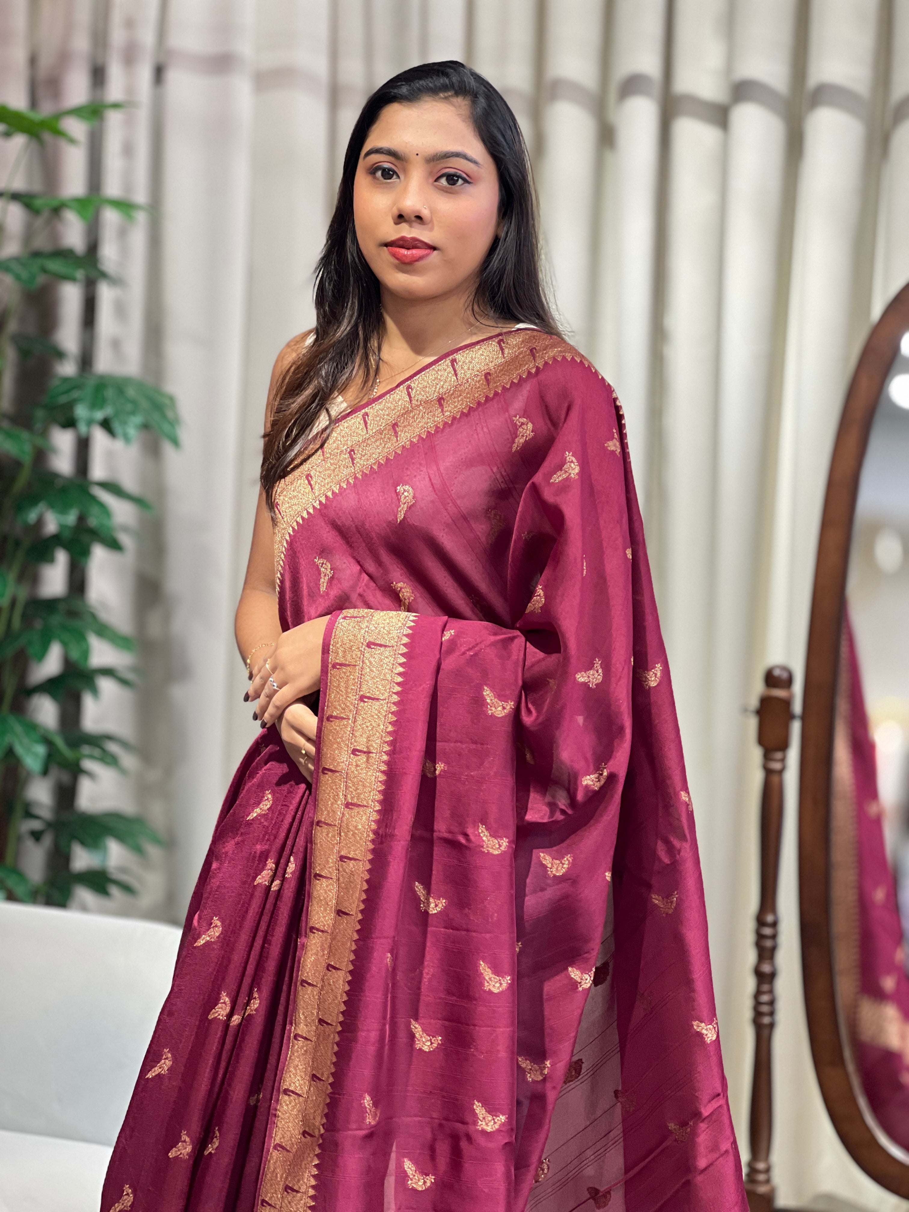 Zari And Thread Woven Semi Tussar Saree | YNG1217