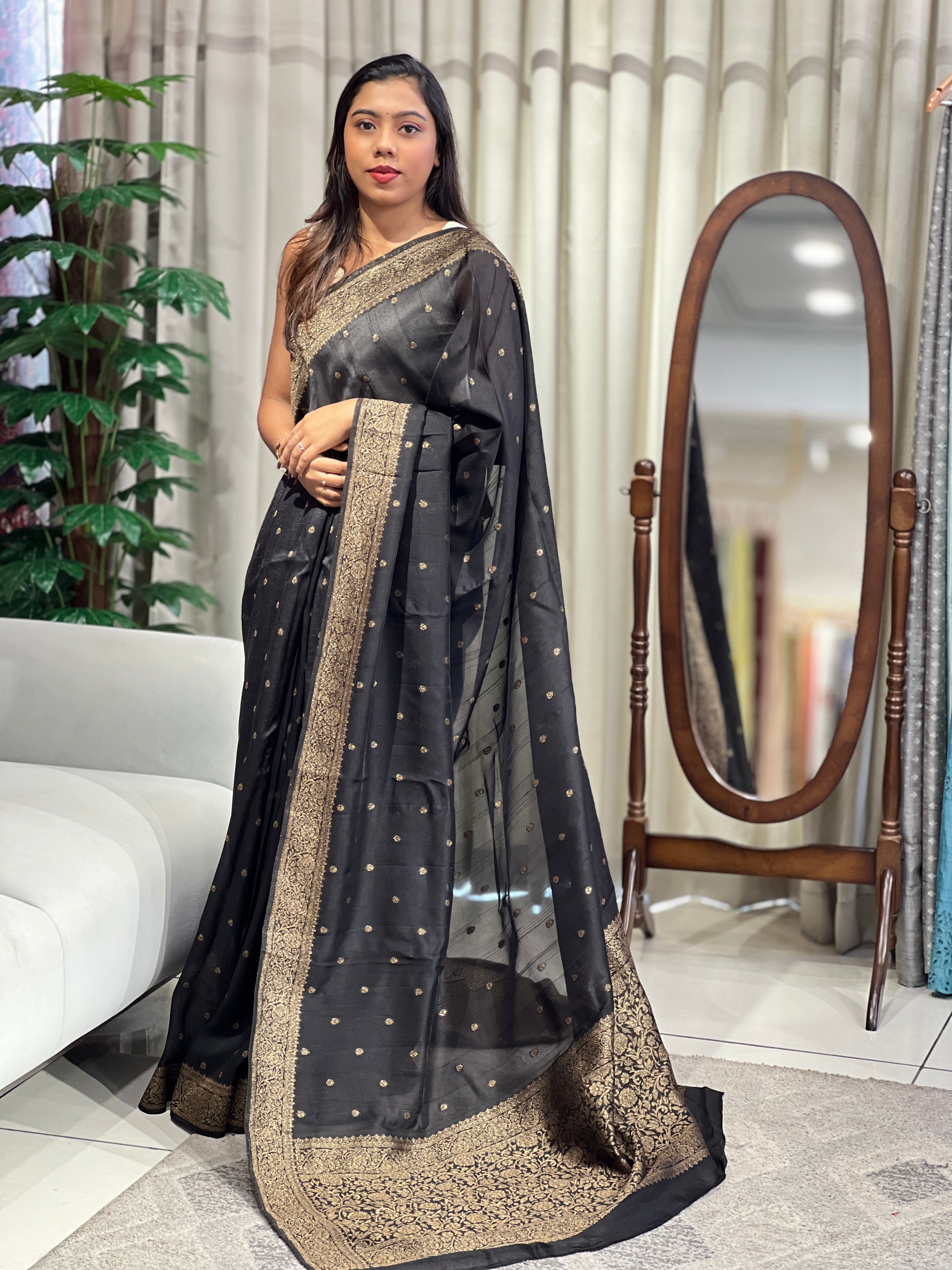 Zari & Thread Woven Floral Patterned Semi Tussar Saree | YNG1232