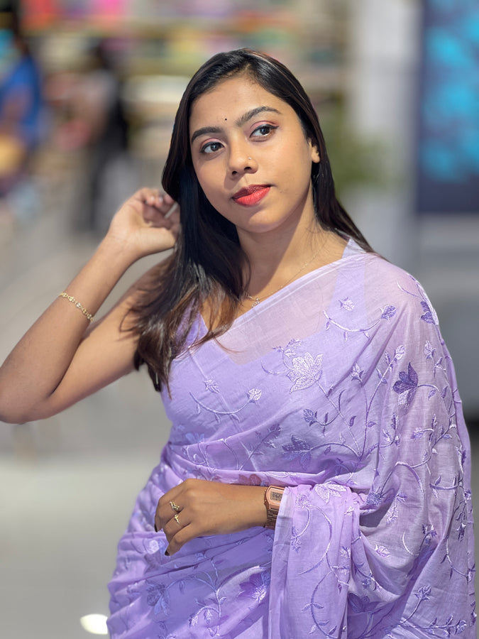 Floral Machine Embroidery Detailed Cotton Saree | VDA297