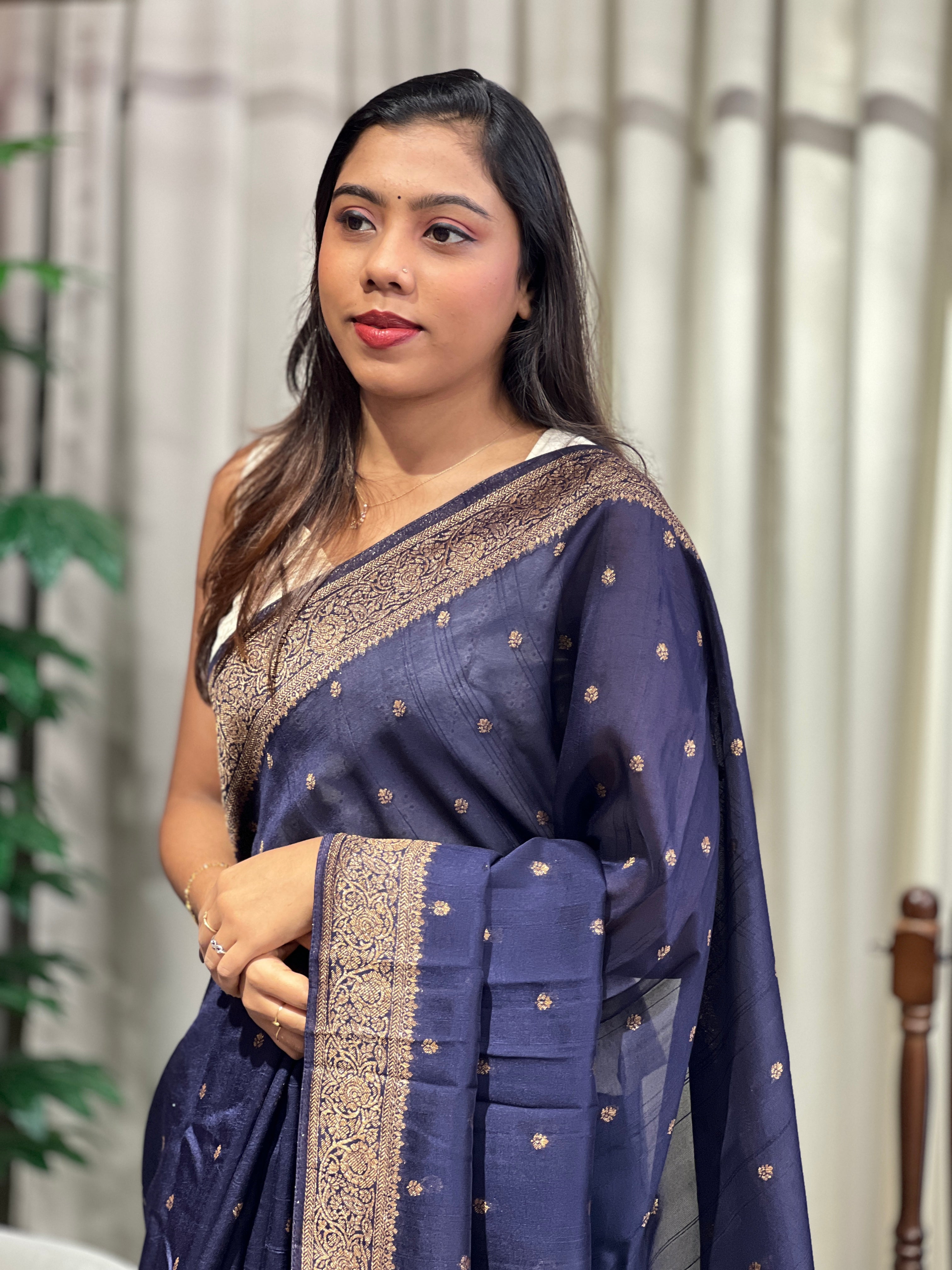 Zari And Thread Semi Tussar Saree | YNG1230