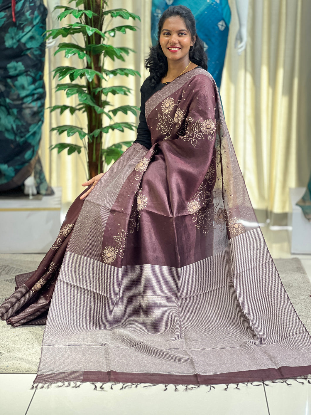 Kantha & Kesiya Weaved Tussar Saree | RGD710