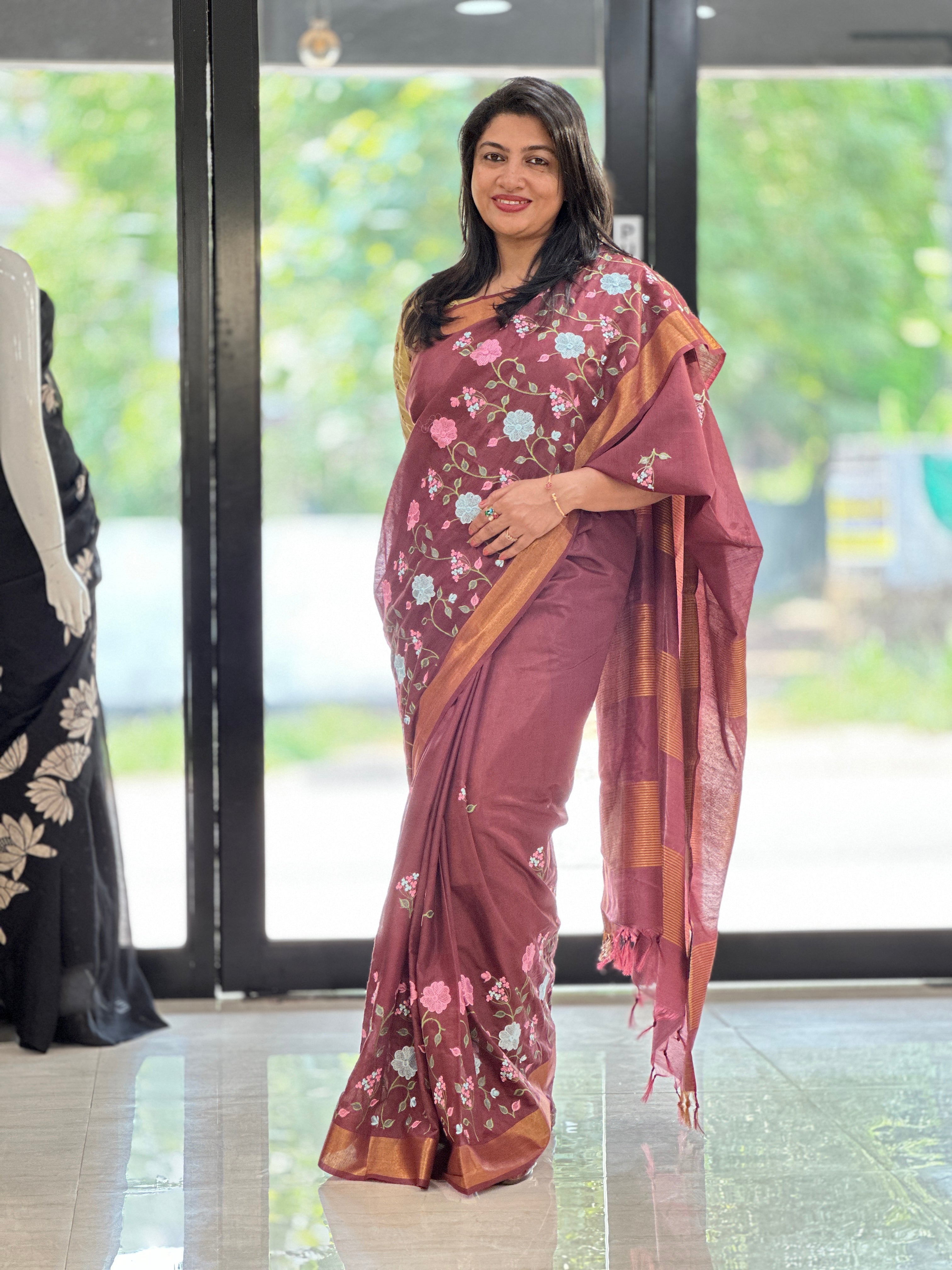 Floral Embroidery Bhagalpuri Linen Saree | NHH313