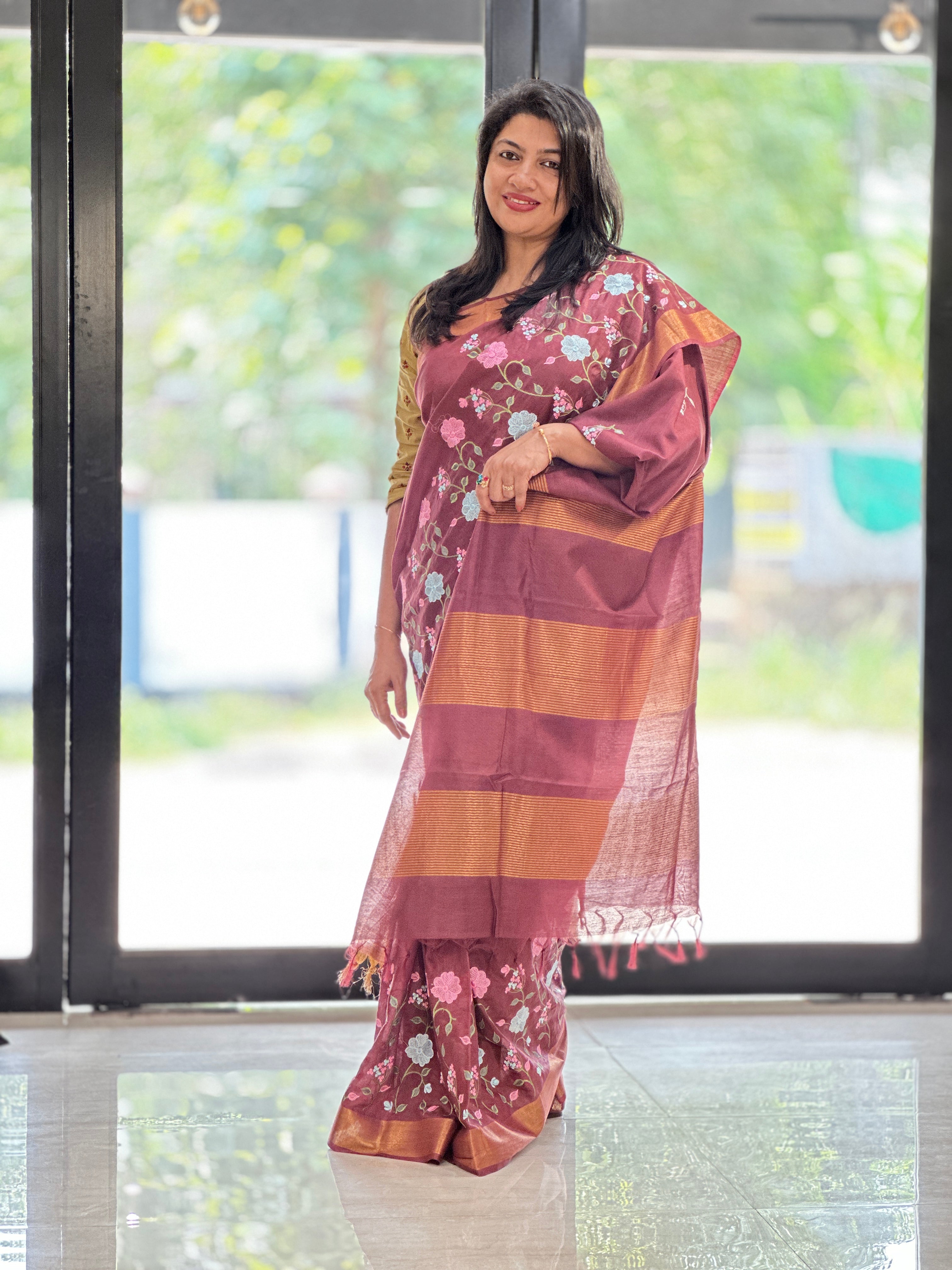 Floral Embroidery Bhagalpuri Linen Saree | NHH313