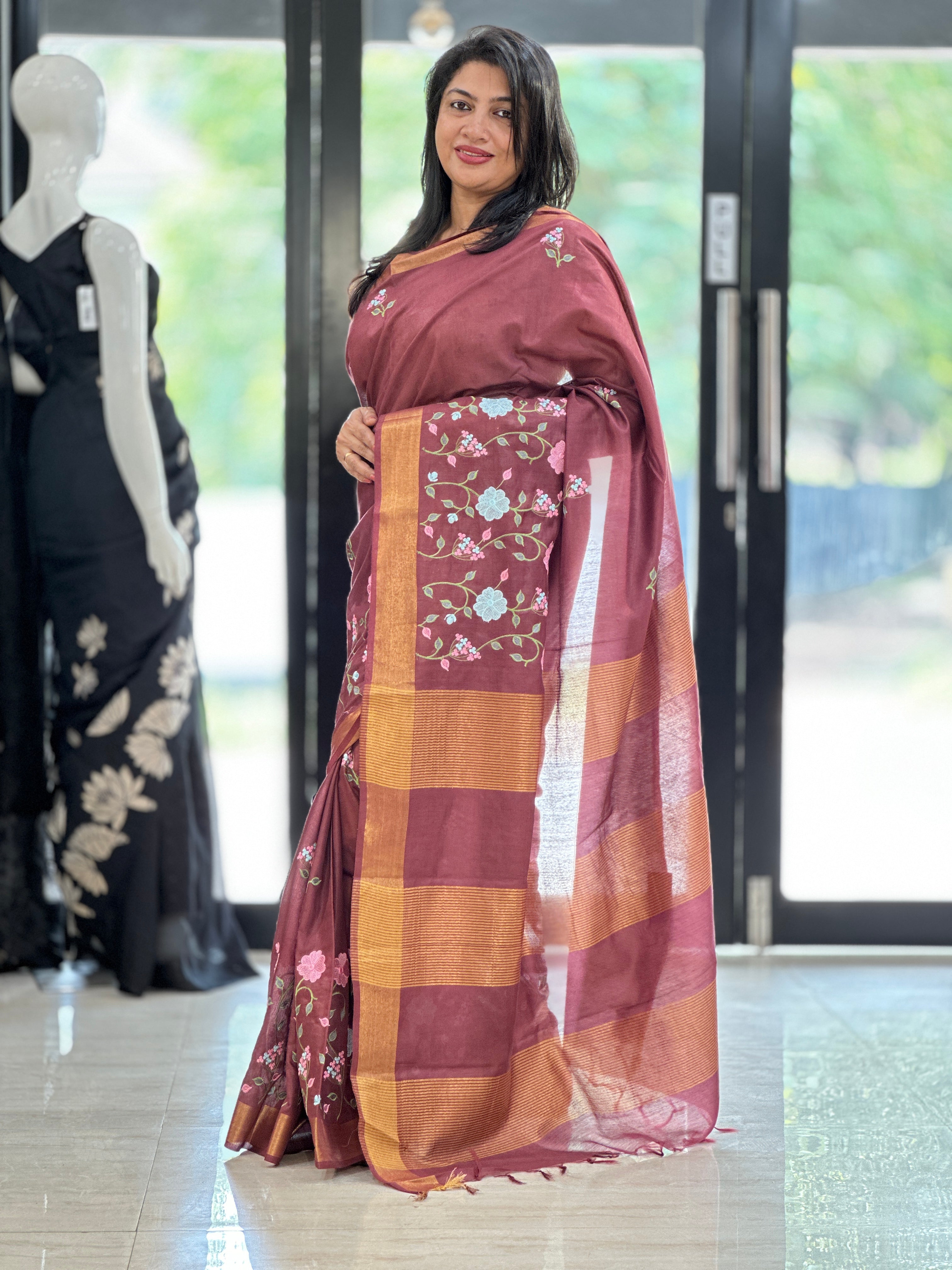 Floral Embroidery Bhagalpuri Linen Saree | NHH313