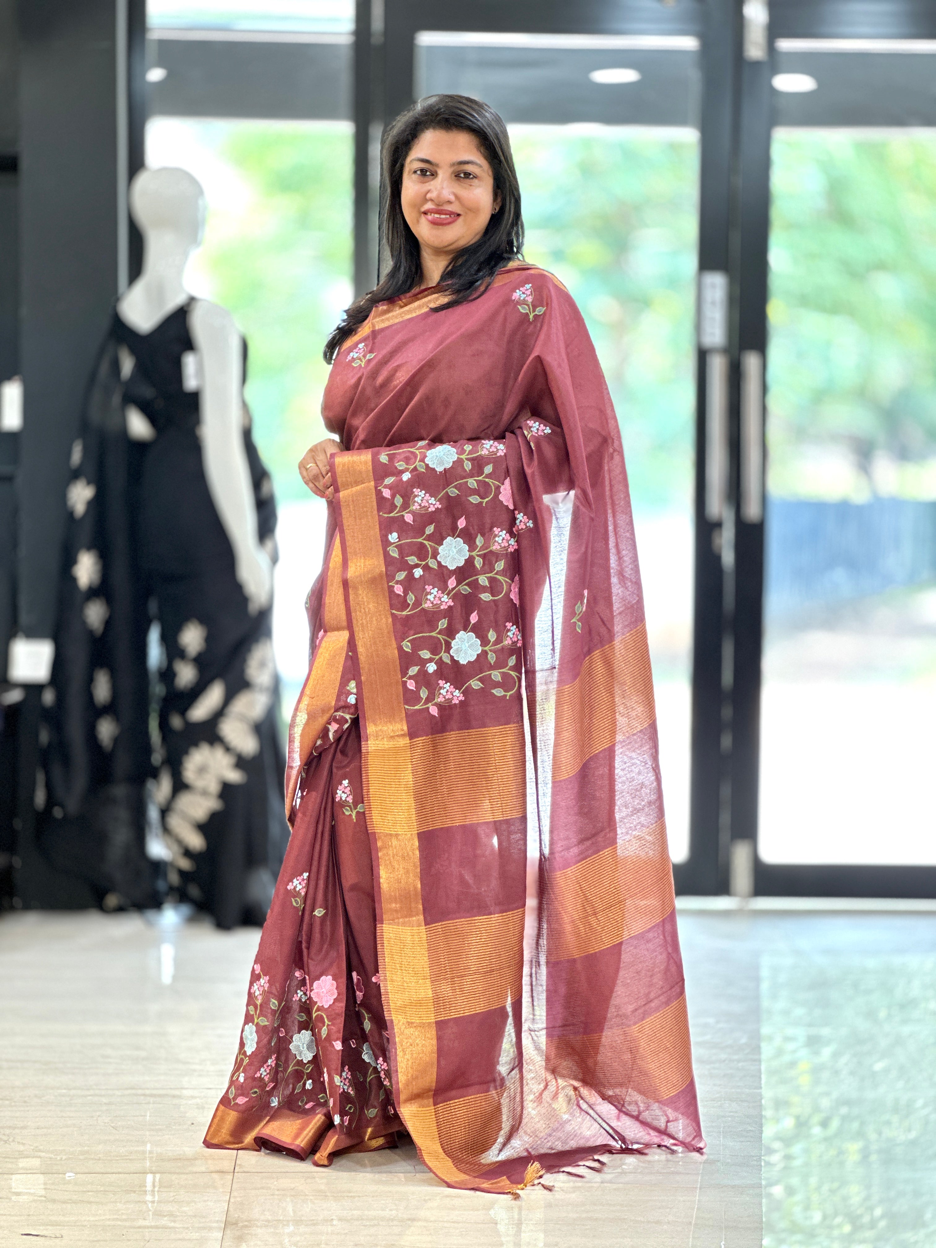 Floral Embroidery Bhagalpuri Linen Saree | NHH313