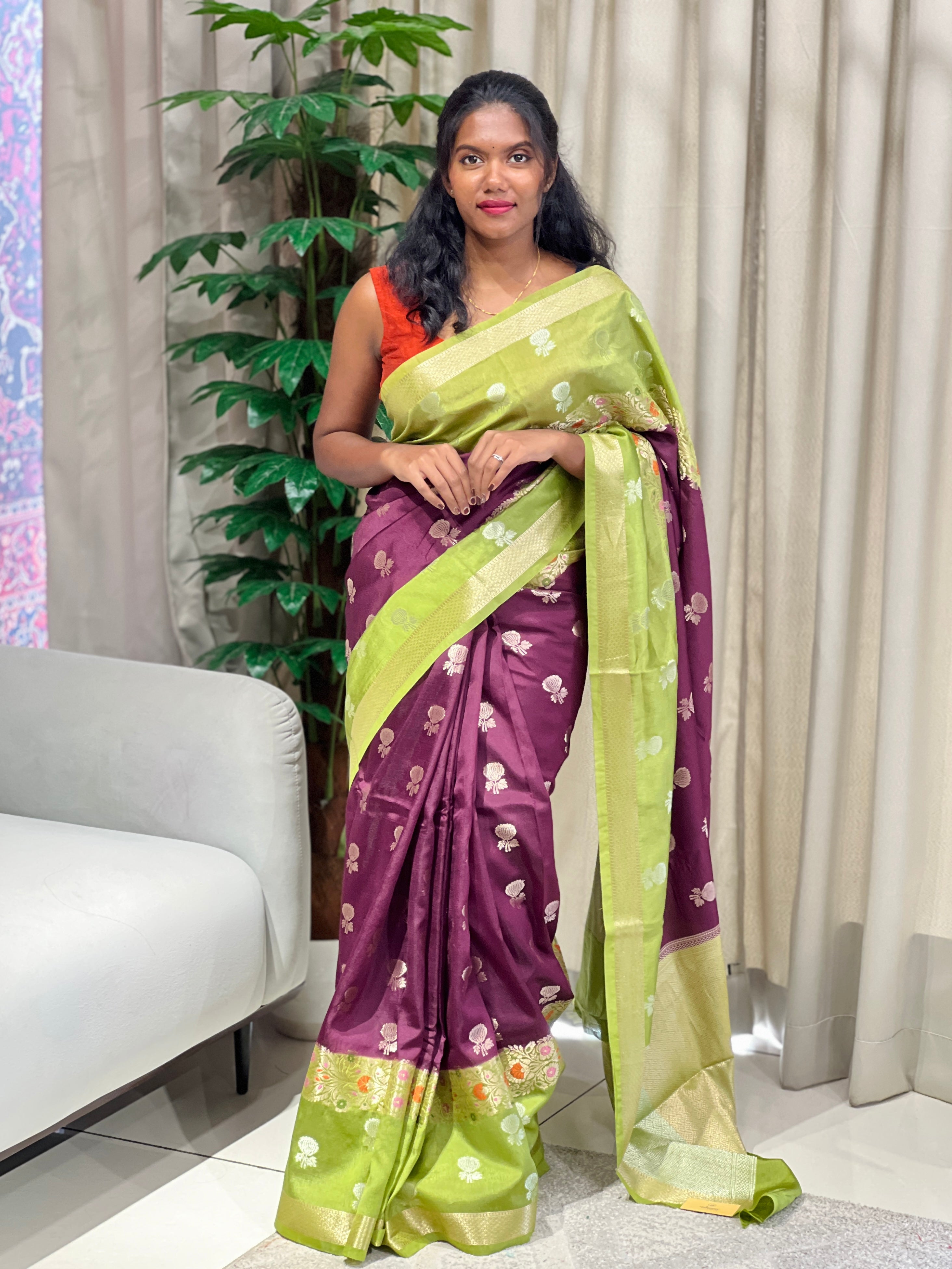 Meenakari Patterned Banarasi Saree | NN430