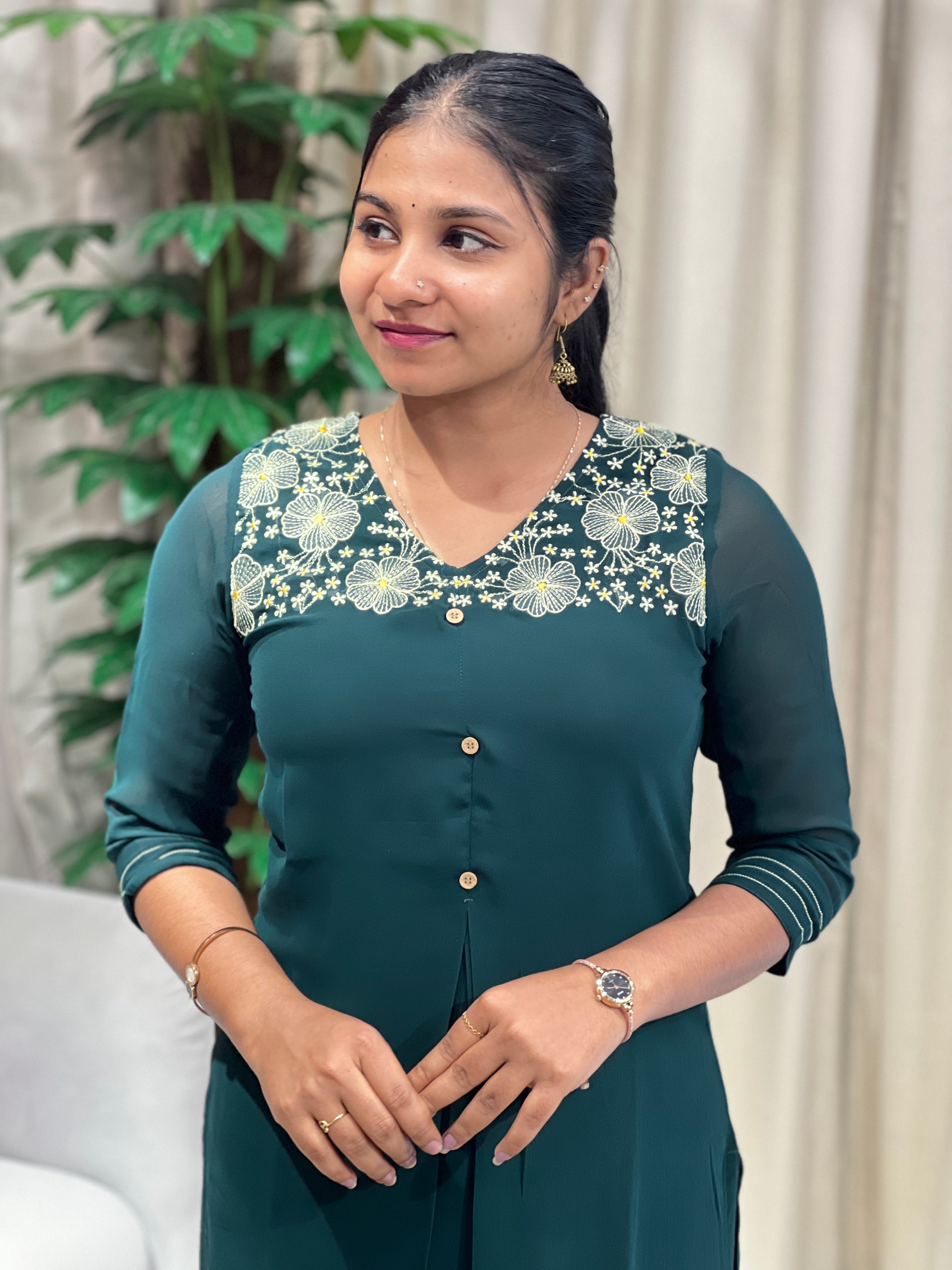 Floral Embroidery Detailed Georgette Kurta | VSI118