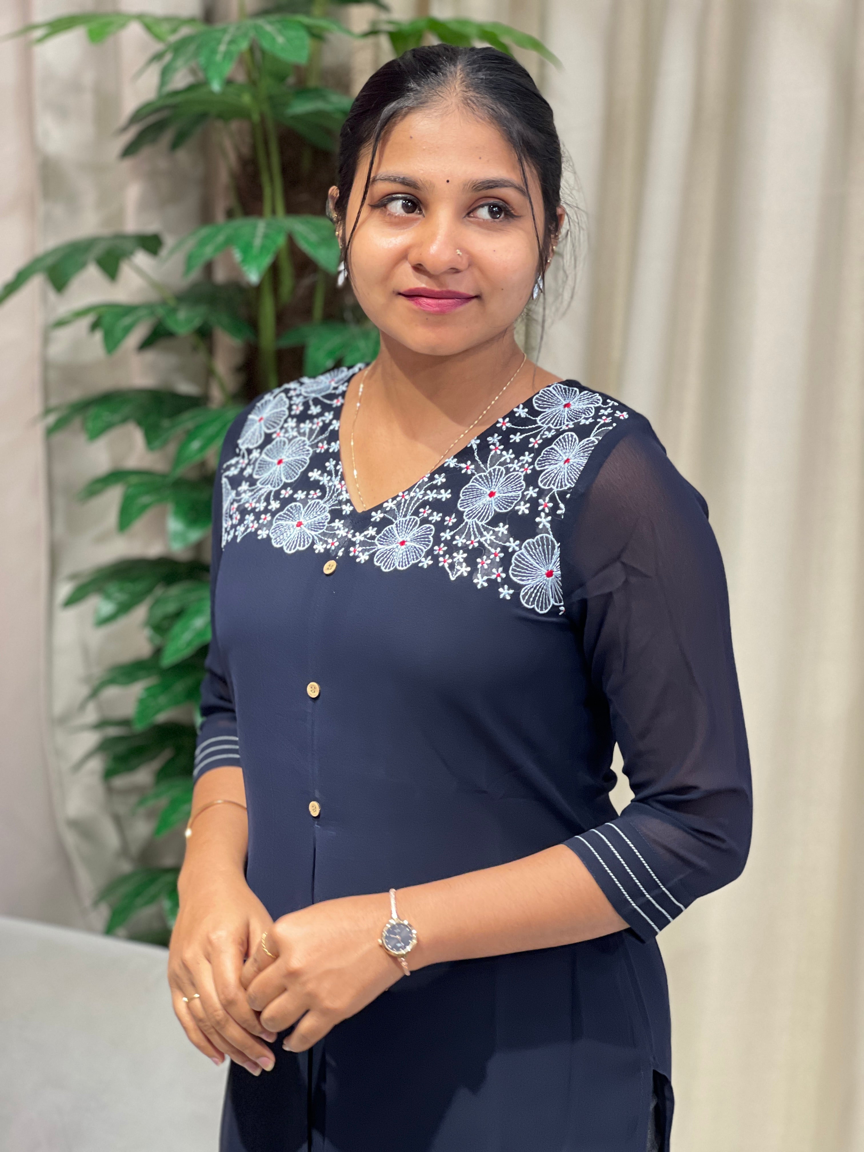 Floral Embroidery Detailed Georgette Kurta | VSI121