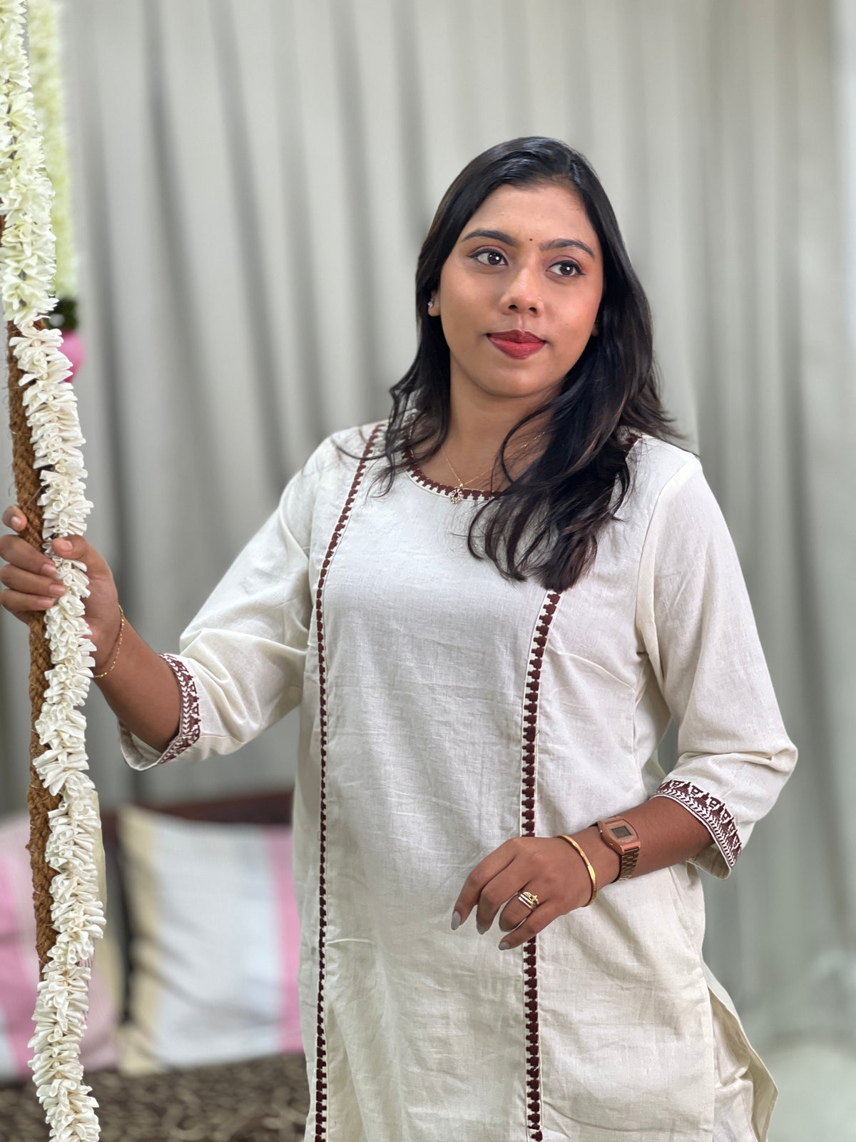 Thread Woven Patterned Soft Cotton Kurta Set | OMF104
