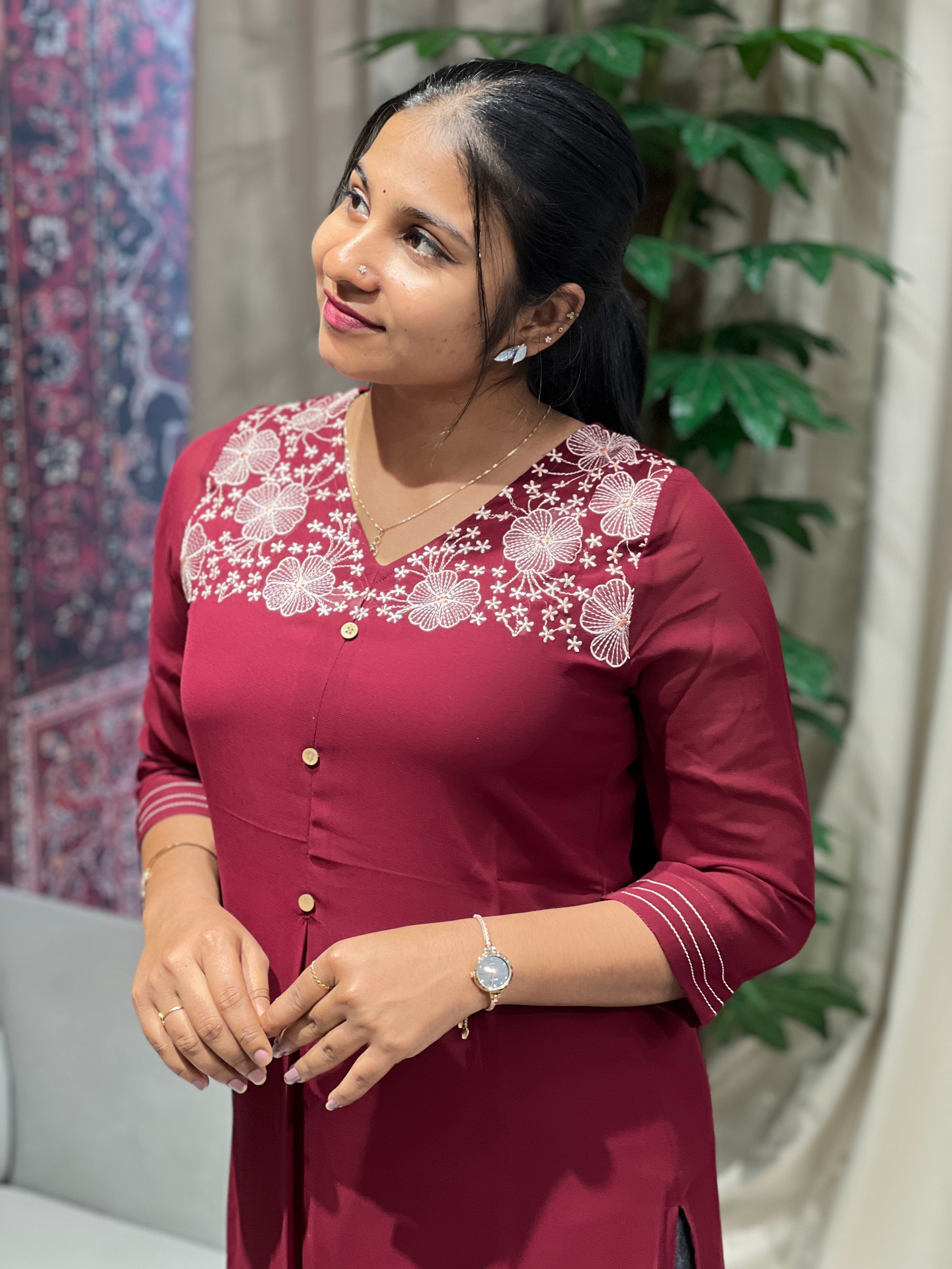 Floral Embroidery Detailed Georgette Kurta | VSI120