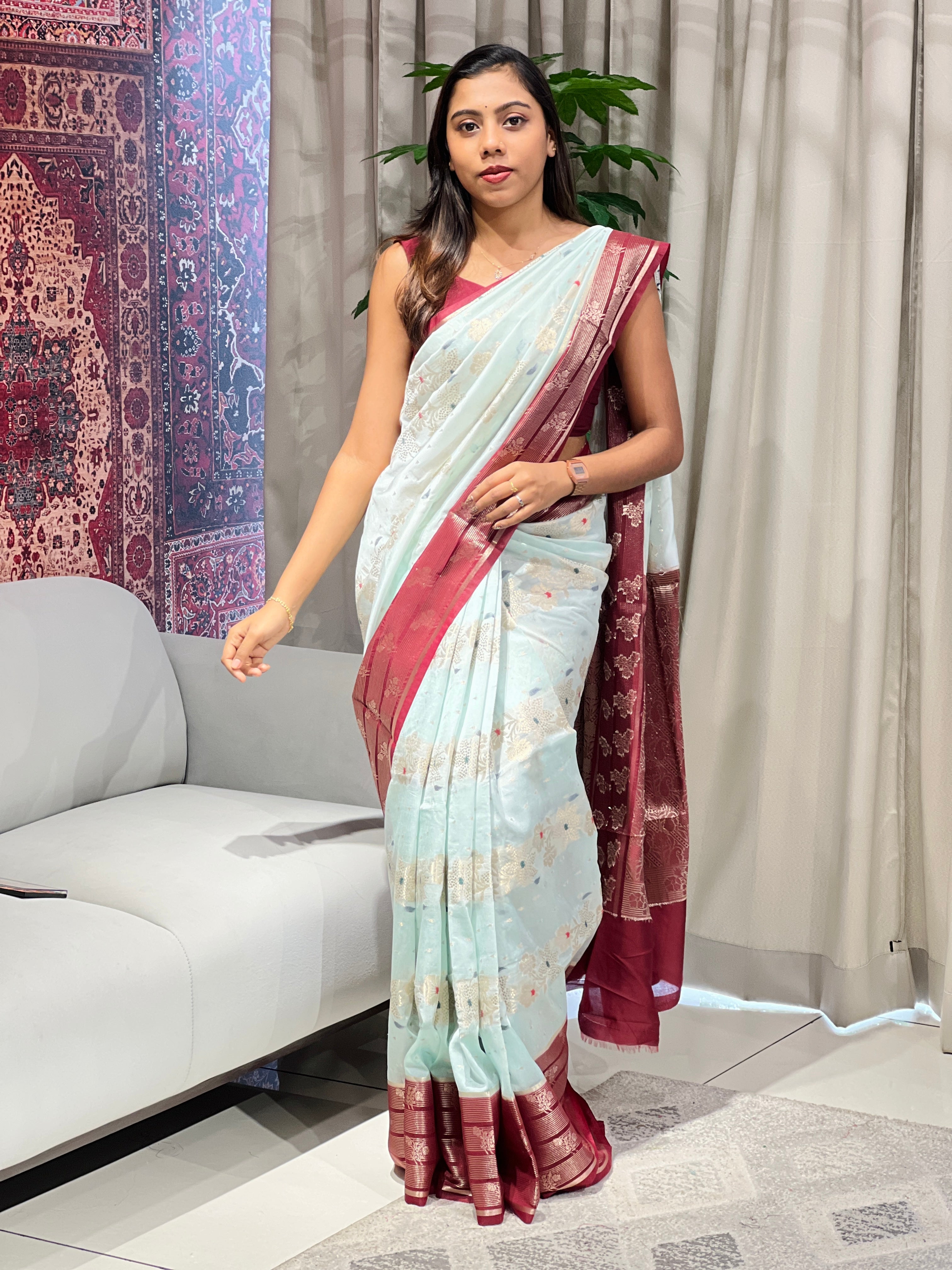 Zari And Thread Woven Banarasi Saree | NN428