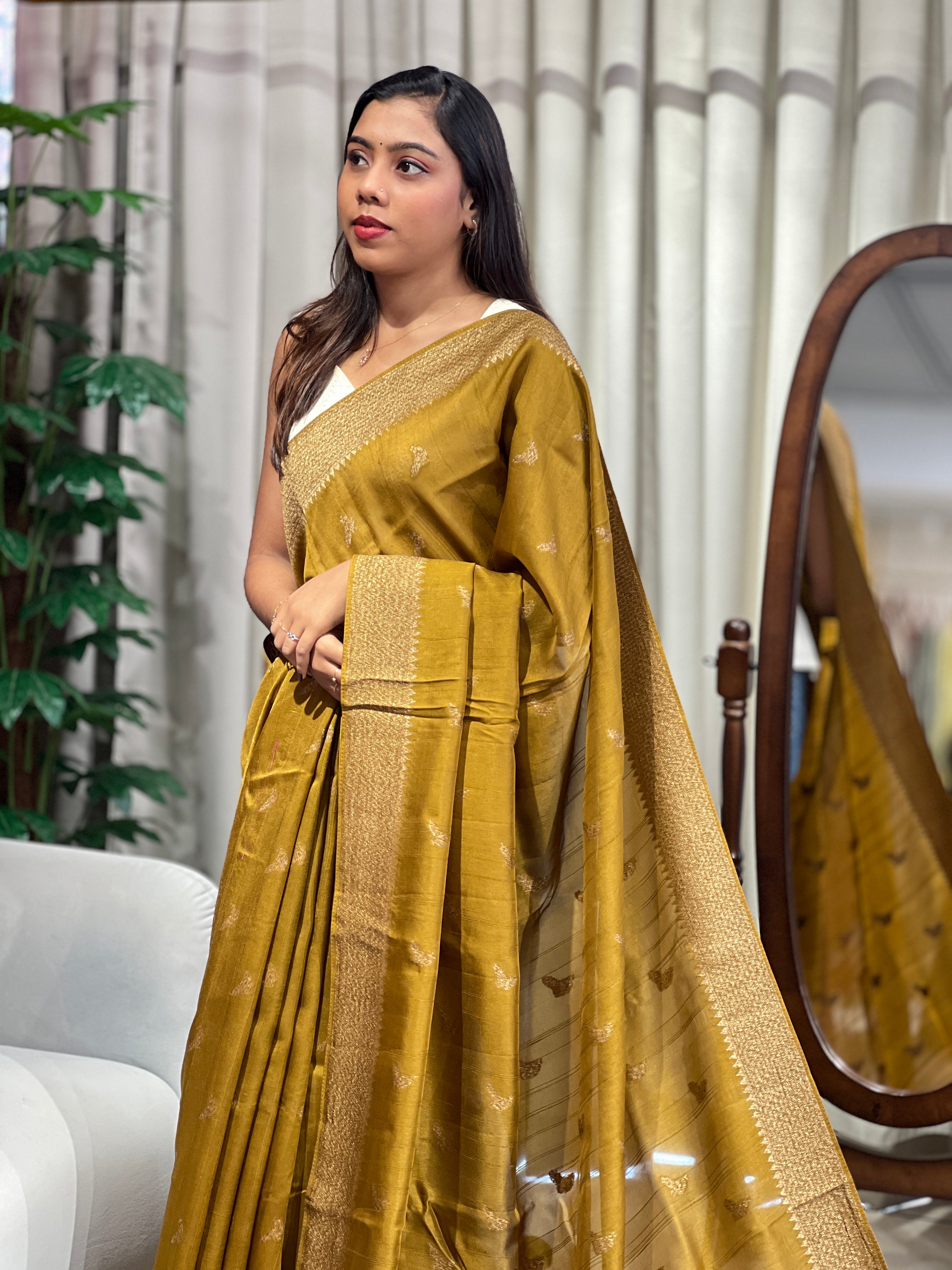 Zari And Thread Woven Semi Tussar Saree | YNG1215