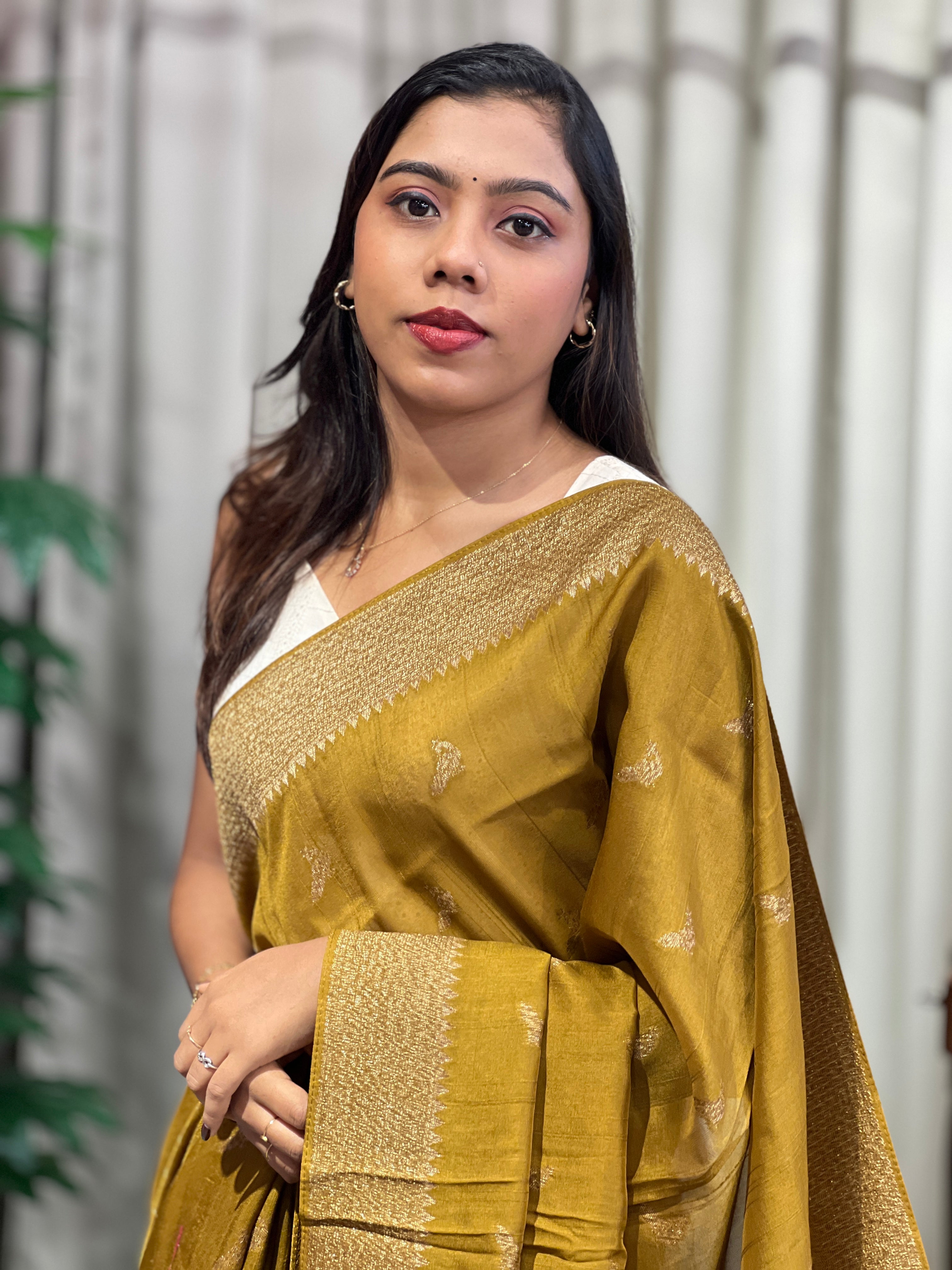 Zari And Thread Woven Semi Tussar Saree | YNG1215