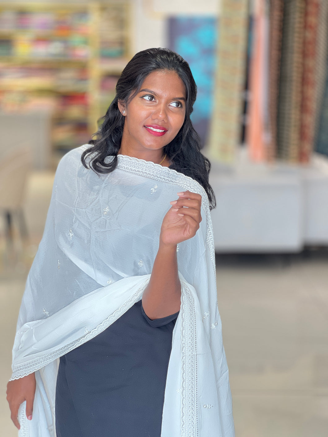 Machine Embroidery Detailed Crushed Tissue Dupatta | SNT105