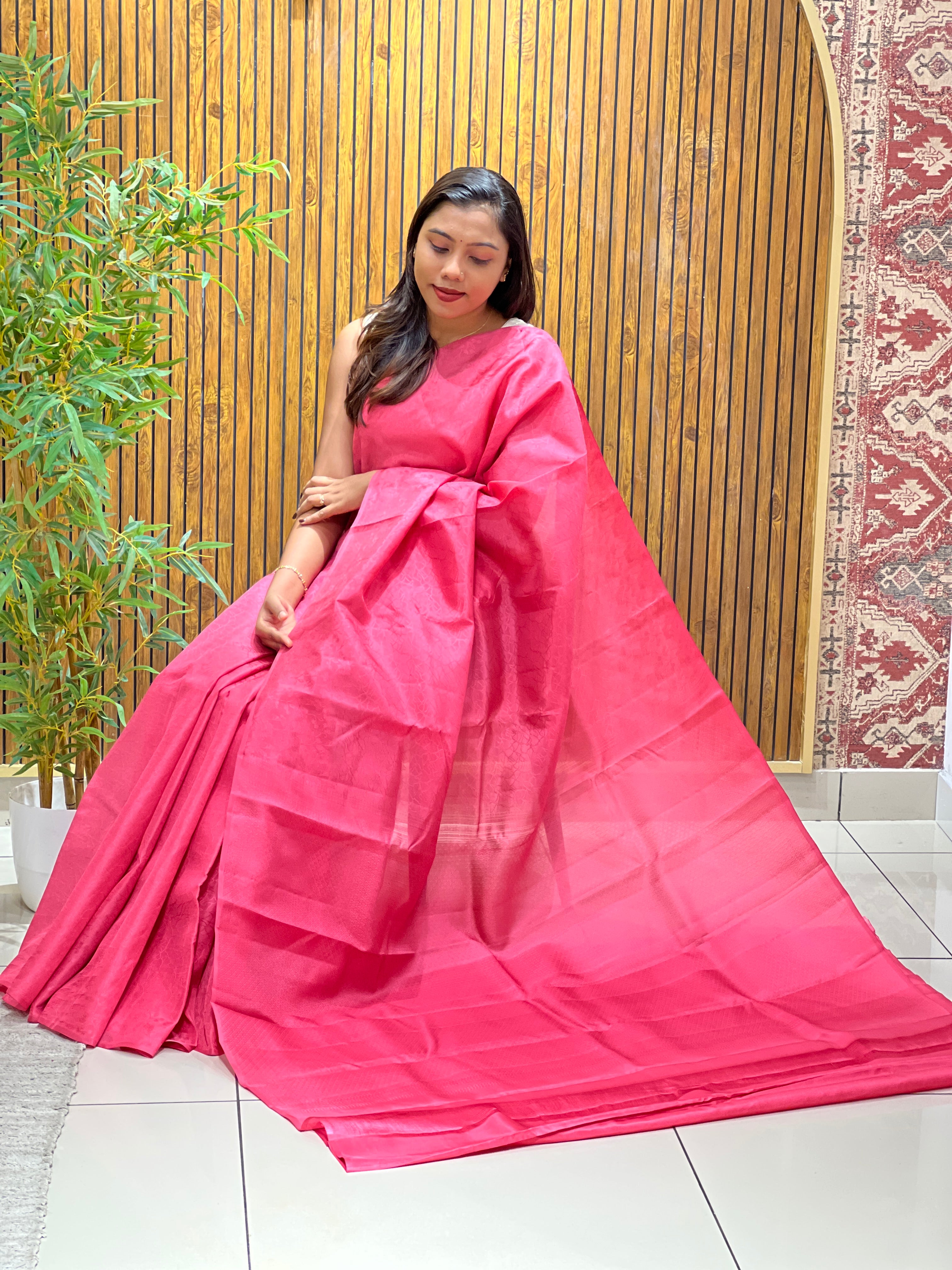 Embossed Weaved Pattern Semi Soft Silk Saree | RTD144