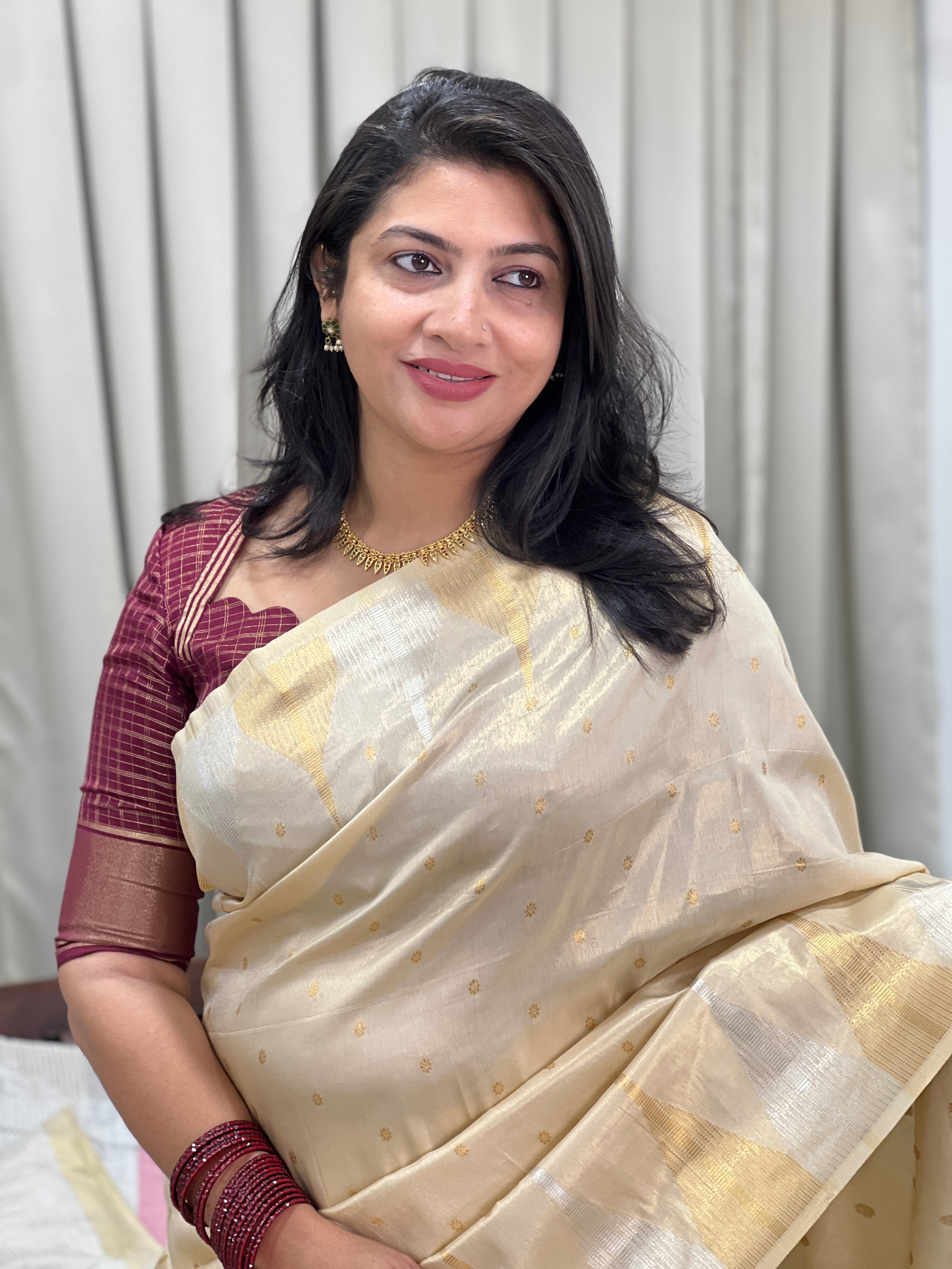 Floral Buta Pattern Semi Silk Saree | HT487